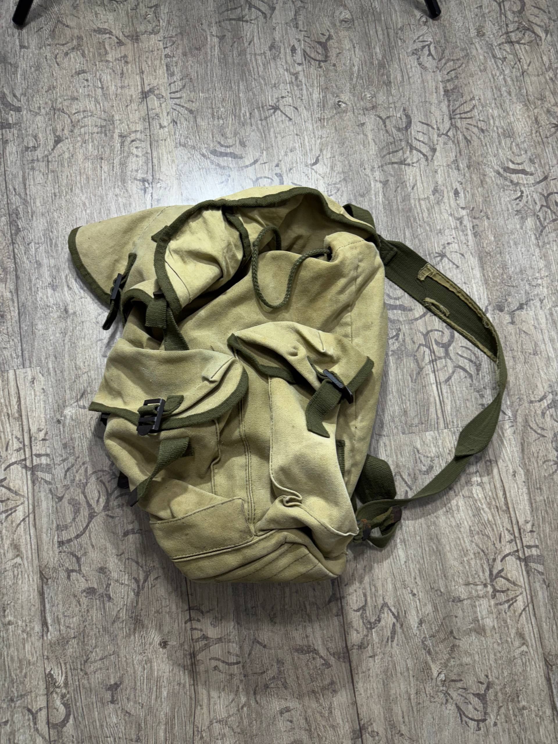 Diesel VTG DIESEL CARGO MILITARY Y2K MULTIPOCKET SLING BAG BACKPACK Size ONE SIZE - 3 Thumbnail