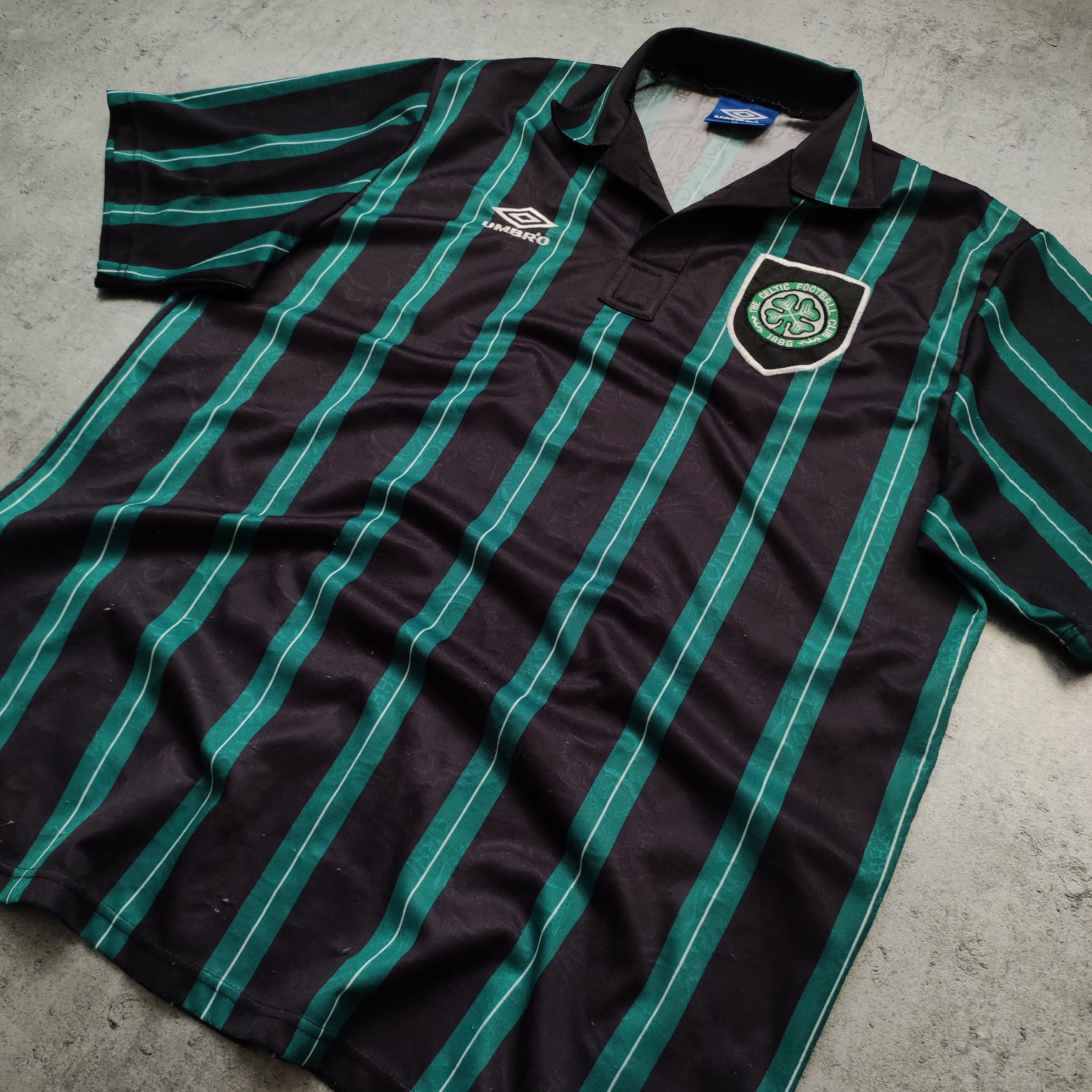 Vintage RARE 1992/93 Celtic Glasgow Umbro Vintage Football Jersey Size US L / EU 52-54 / 3 - 5 Thumbnail