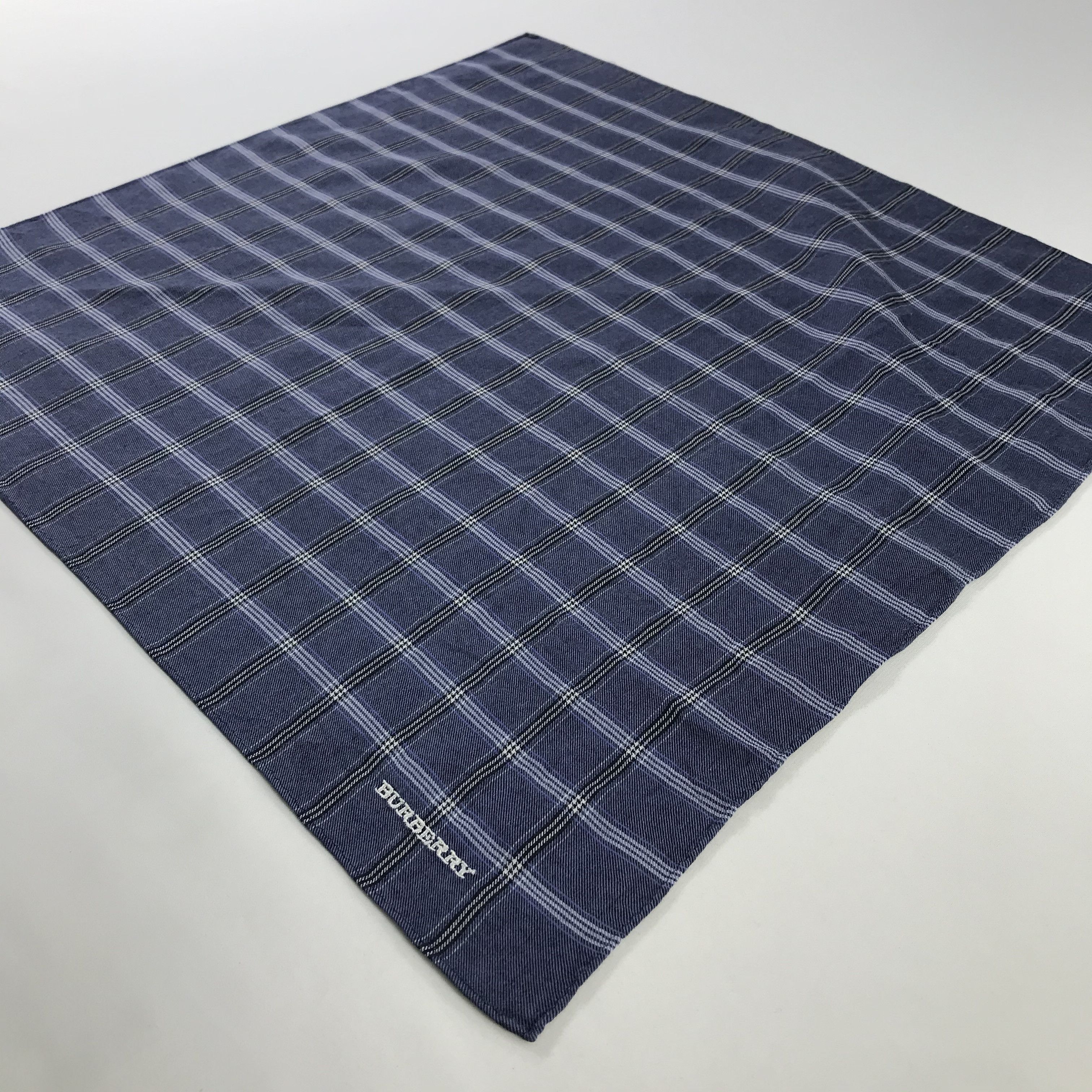 Burberry × Vintage Burberry Bandana / Handkerchief / Neckerchief - S1142 Size ONE SIZE - 1 Thumbnail