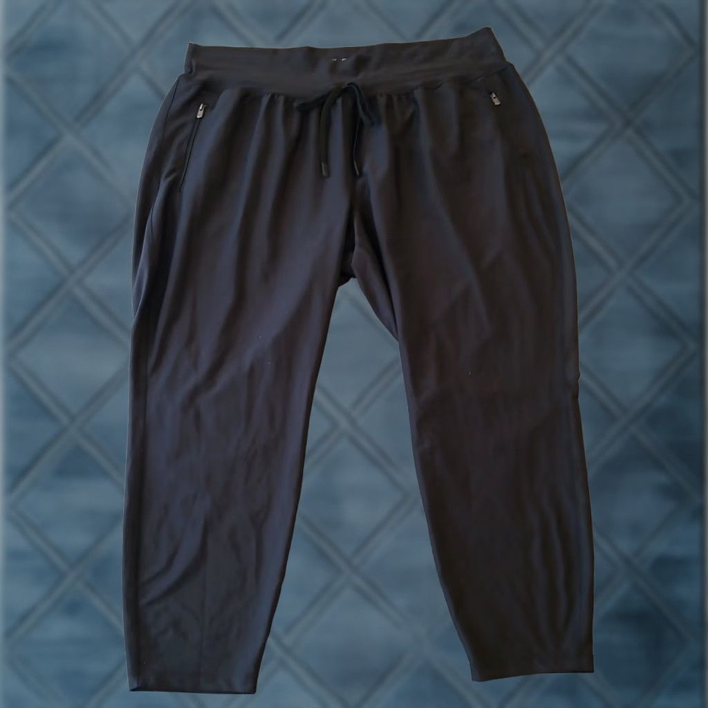 Old Navy Old Navy Powersoft Jogger Pants Womens 2XL Black Pockets Drawstring 40x26 Regular Tapered Jogger Pants Womens Mens? Size 40" / US 18 - 1 Thumbnail