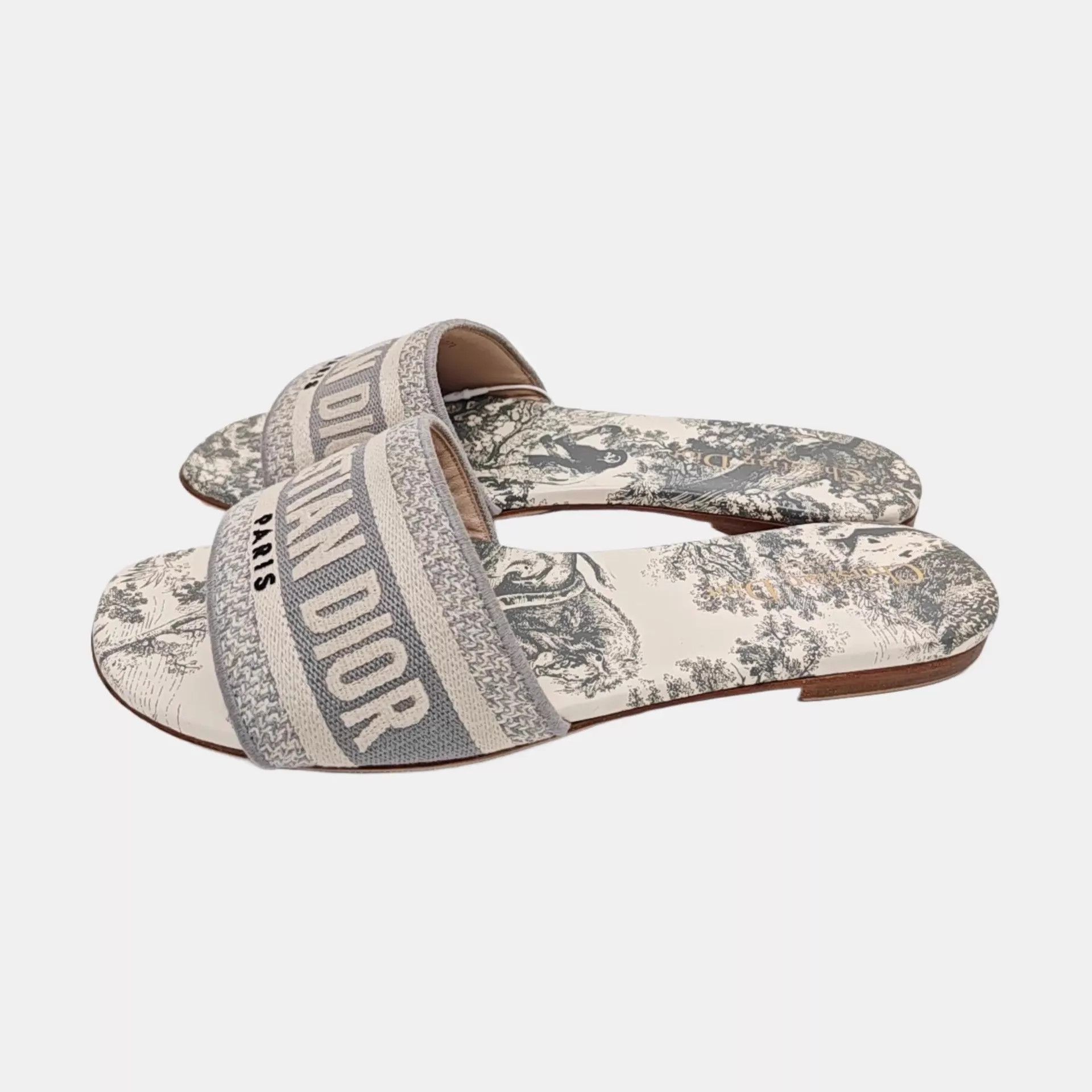 Dior Dior slides 37.5 Size US 7 / IT 37 - 2 Thumbnail