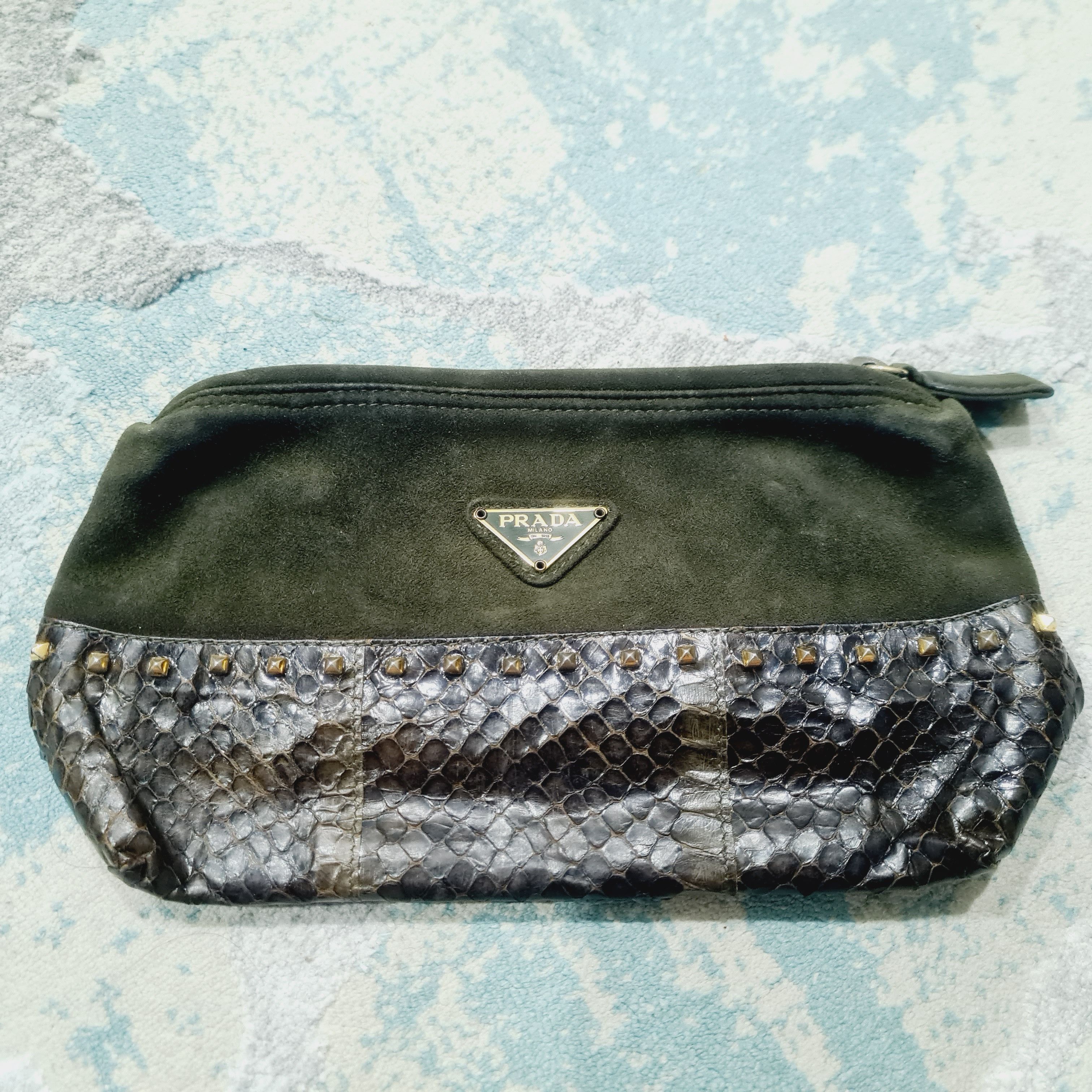 Prada Vintage prada snakeskin clutch Size ONE SIZE - 1 Thumbnail