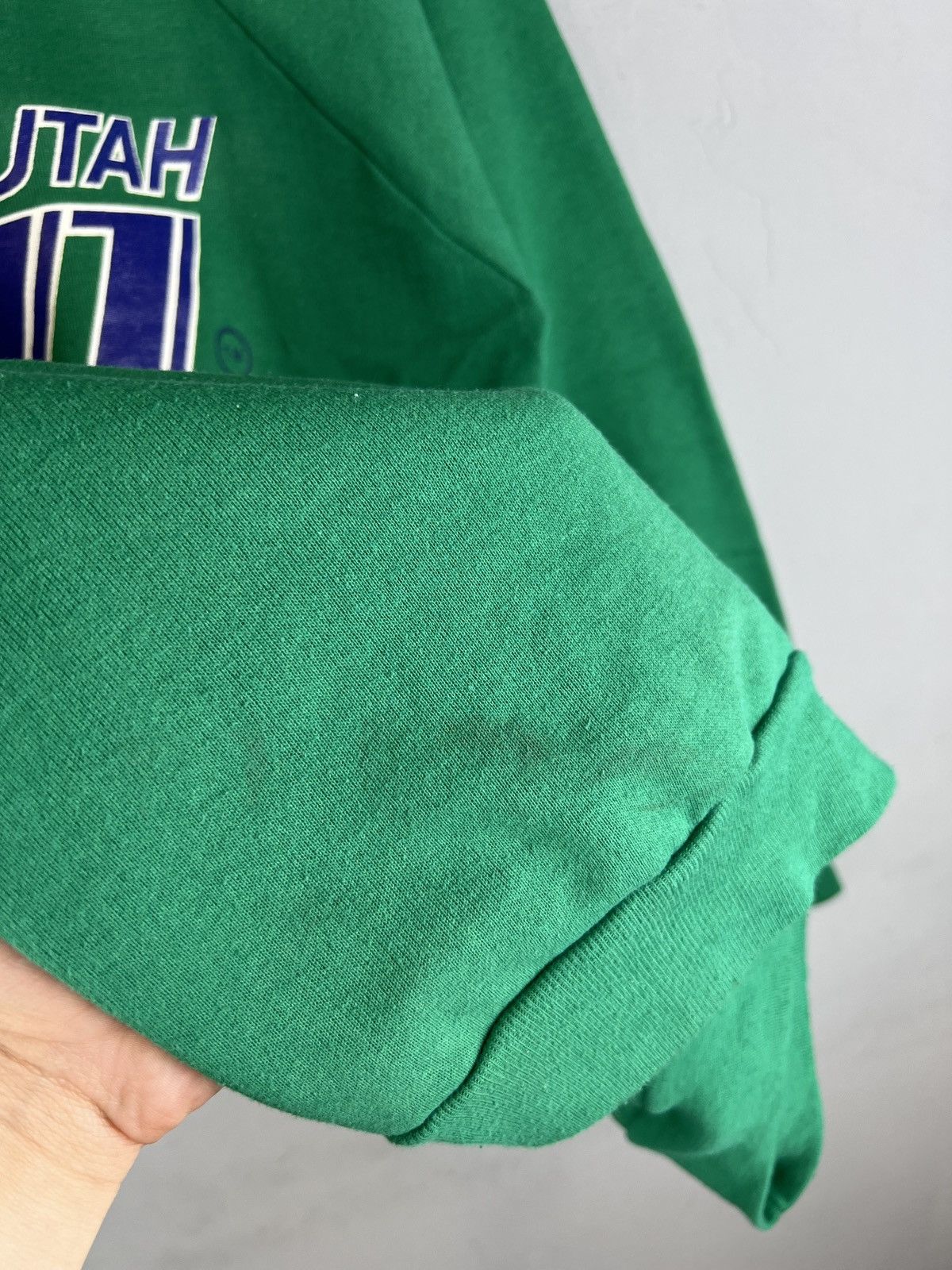 NBA Vintage 90s Utah Jazz 7 Logo Sweatshirt Rare NBA Y2K Sport Size US XL / EU 56 / 4 - 9 Thumbnail