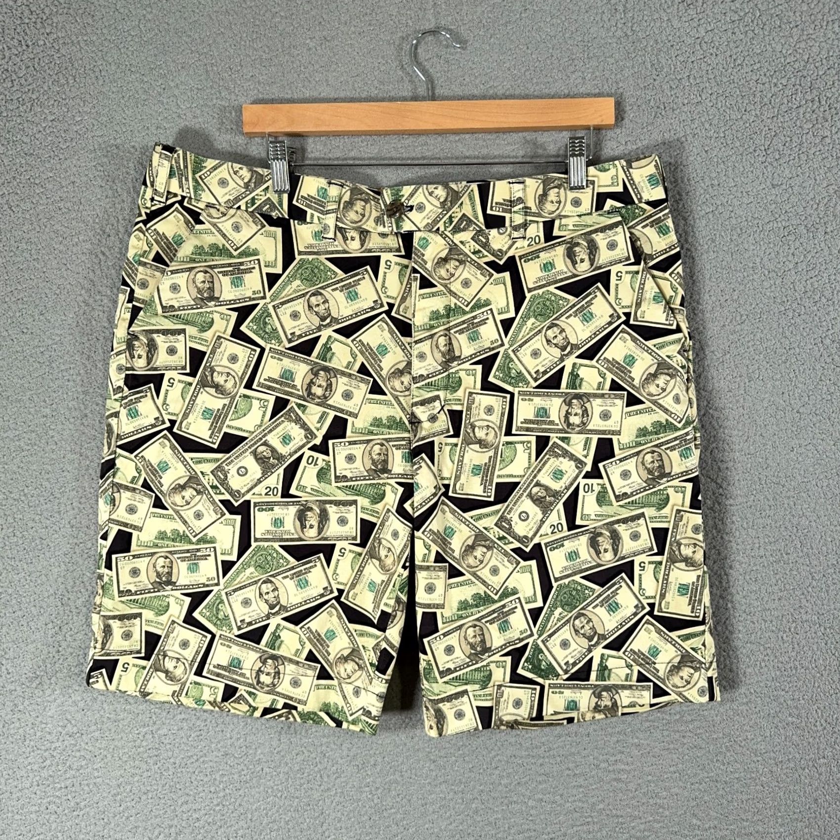 Vintage Loudmouth Golf Shorts Mens 40 Dollar Bill Cash Money Stretchy AOP Print 9 In Pants Green Cotton Blend Short Casual Mens 40 in inseam 9 in Size US 40 / EU 56 - 2 Thumbnail