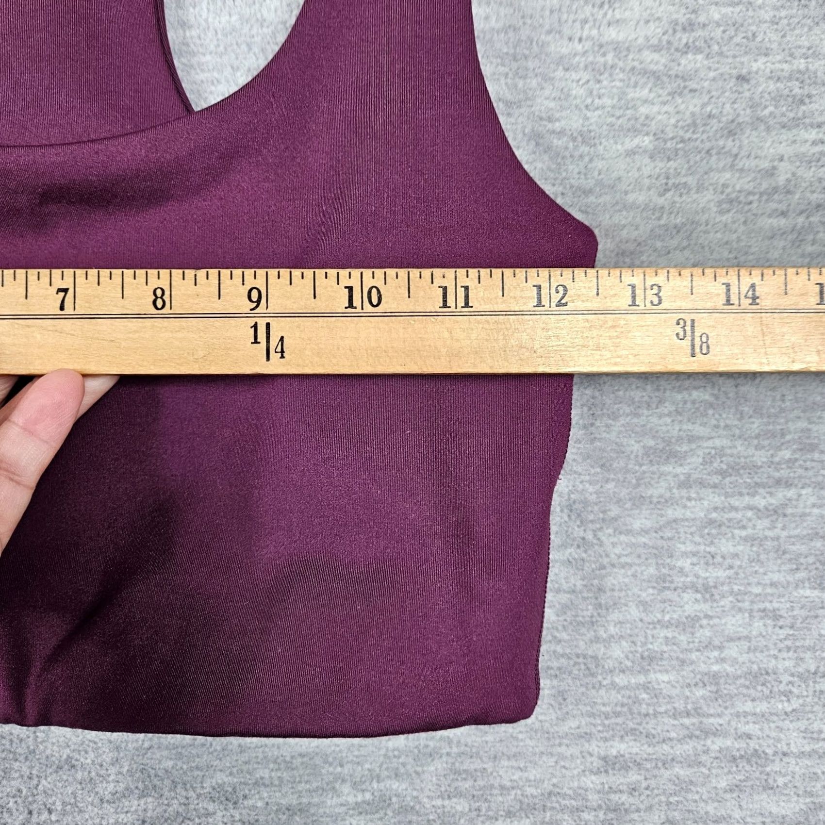 Girlfriend Collective Girlfriend Collective Red Women's Activewear Top XS Sleeveless Round Neck Studio Workout Shirt Solid Velvety Dark wine Red XS Womens Activewear Top Size XS / US 0-2 / IT 36-38 - 4 Thumbnail