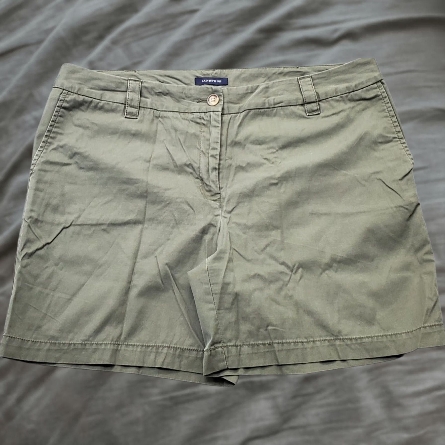 Lands' End Lands' End Chino Shorts Womens 16 Green Flat Front Outdoor Comfort Slash Pocket Outdoor Women's 16 Green Pants Shorts Wom ens Size 38" / US 16 / IT 52 - 1 Thumbnail