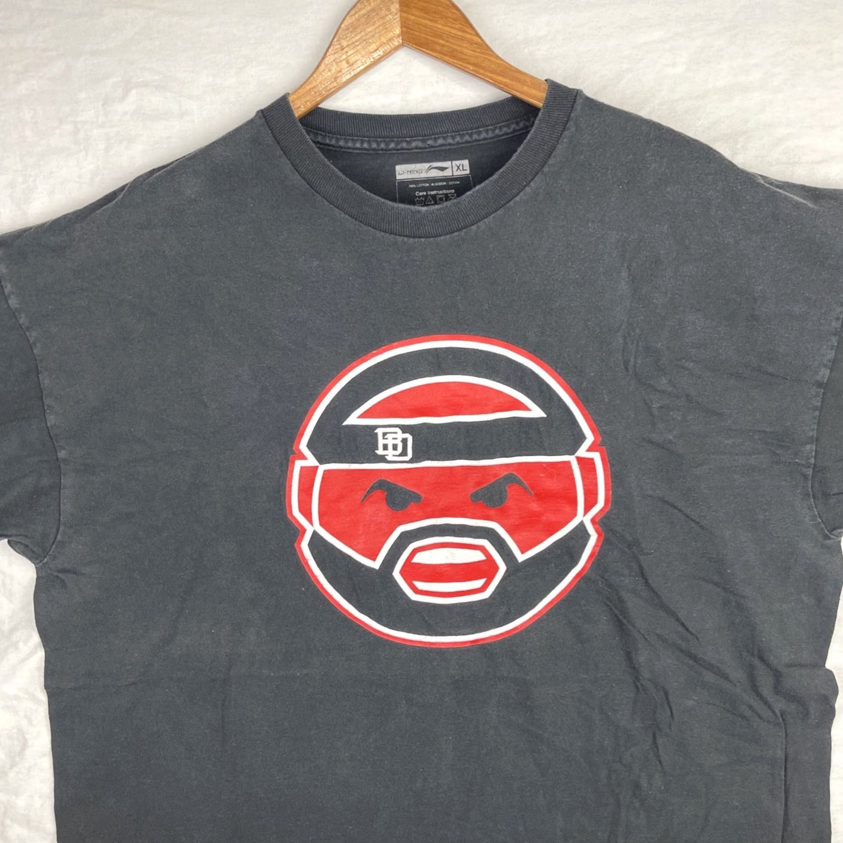 Li-Ning Baron Davis Shirt Mens XL Black Li-Ning Basketball Short Sleeve T-Shirt NBA Graphic Print Men's XL Black Li-Ning Bar on Davis Shirt Size US XL / EU 56 / 4 - 2 Thumbnail