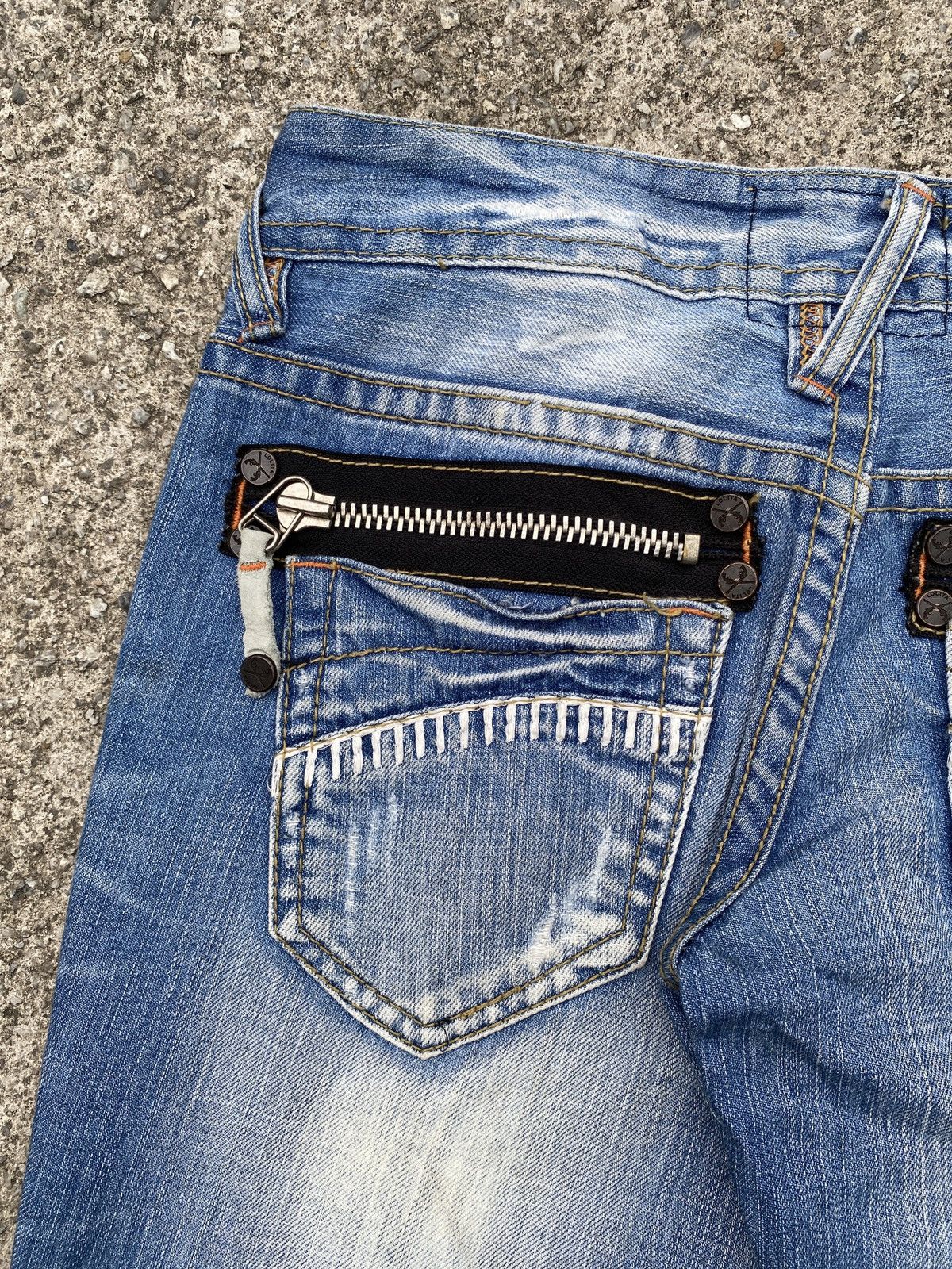 If Six Was Nine × Japanese Brand × Tornado Mart 1990s - Lolita Jeans Japan Claws Mark Washed Flare Denim Size US 29 - 13 Thumbnail