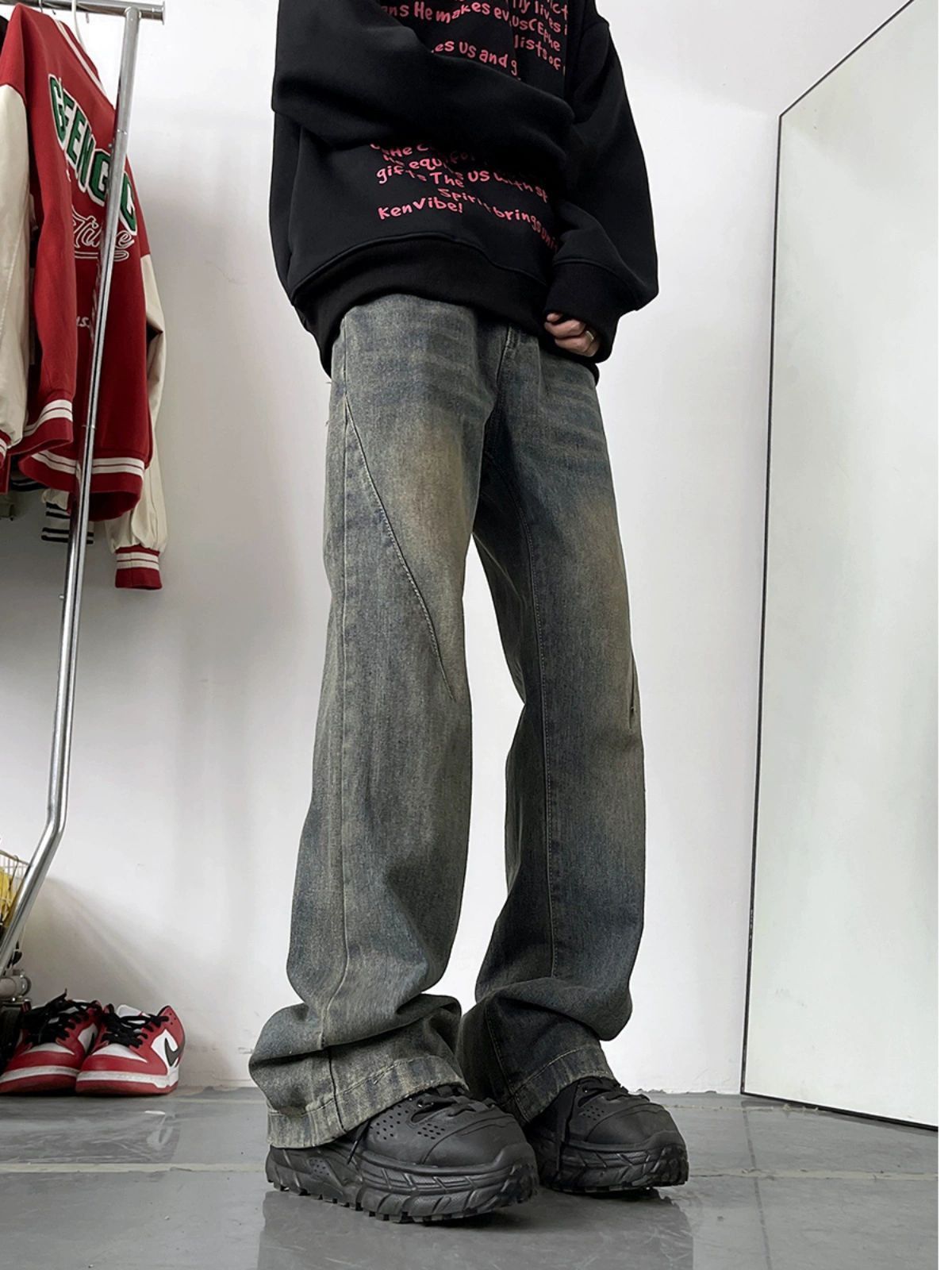 Japanese Brand Men's cleanfit distressed washed flared retro loose jeans Size US 32 / EU 48 - 2 Thumbnail