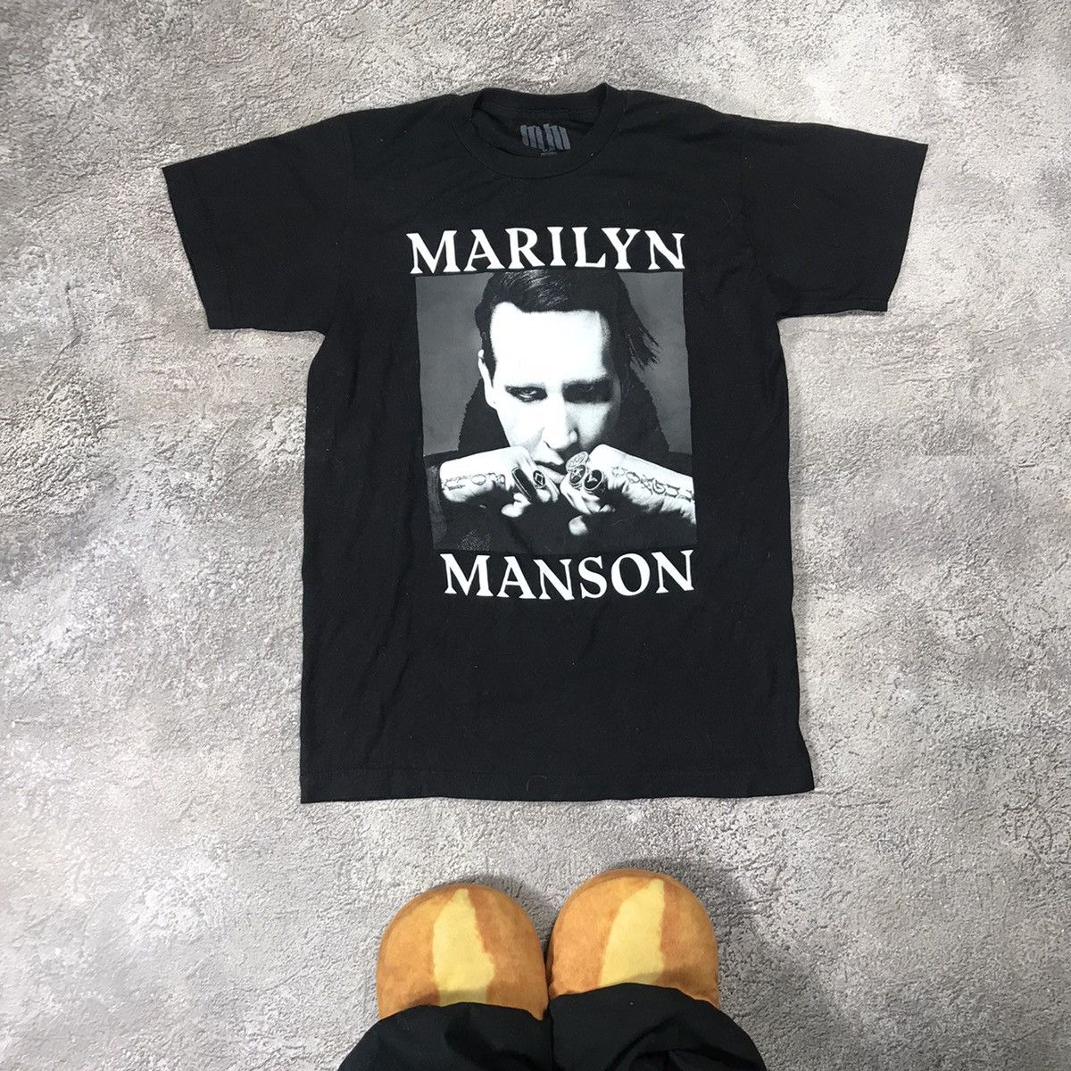 Vintage Vintage Y2K Marilyn Manson Band Tee Graphic Punk Dark Boxy S Size US S / EU 44-46 / 1 - 1 Thumbnail