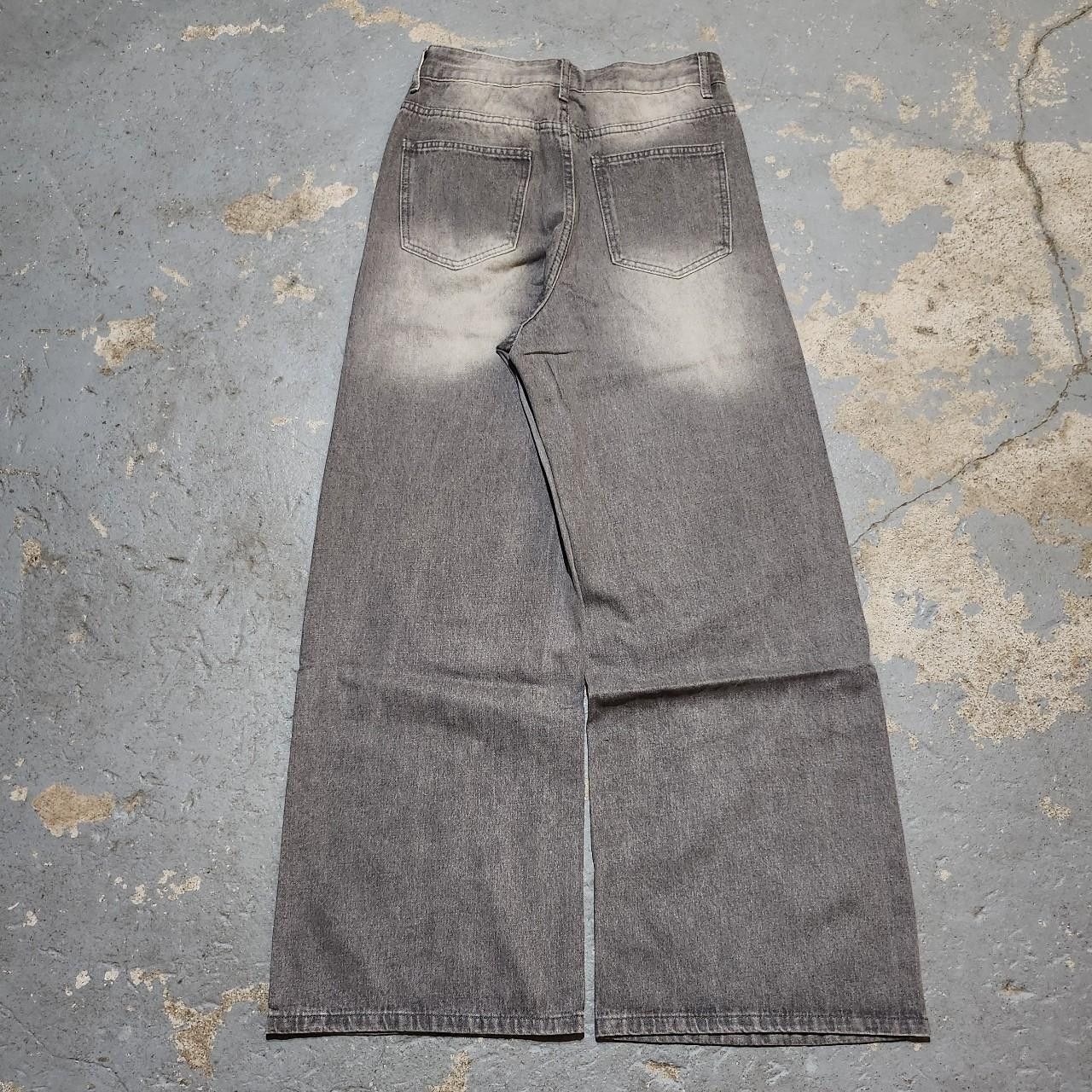 Japanese Brand grey distressed ripped faded baggy jeans y2k style Size US 28 / EU 44 - 2 Thumbnail
