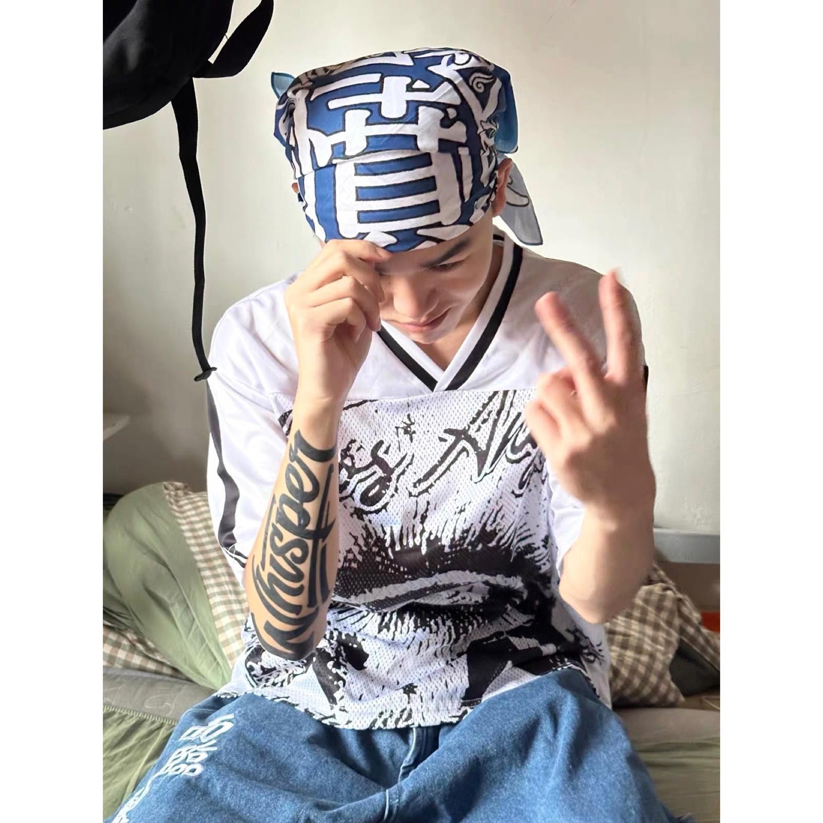 Japanese Brand Y2k Blue Flame Scarf Bandana Chinese Character “Fèn” Graphic Size ONE SIZE - 5 Thumbnail