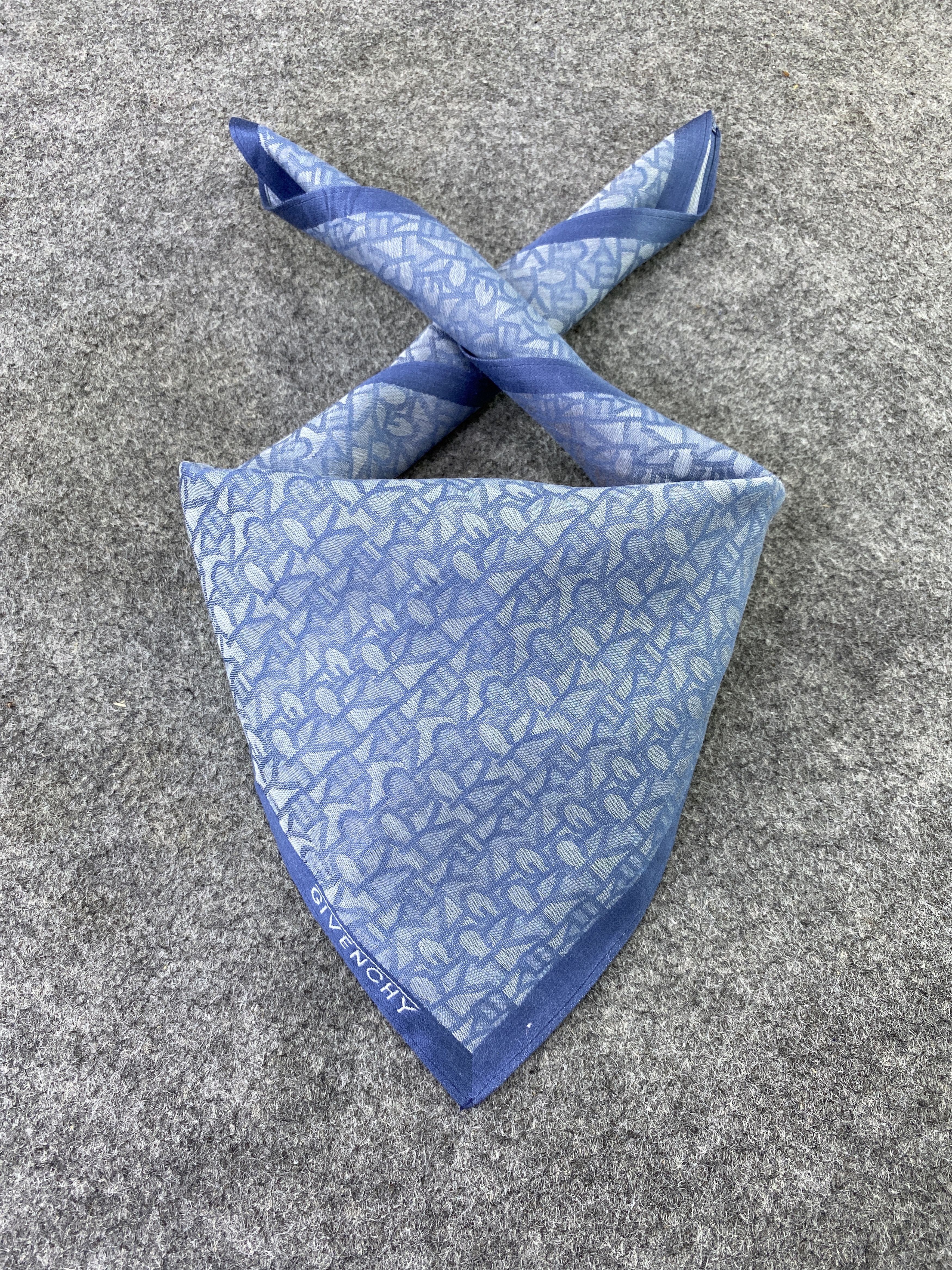 Givenchy Givenchy Handkerchief / Bandana / Neckerchief-B454 Size ONE SIZE - 2 Thumbnail