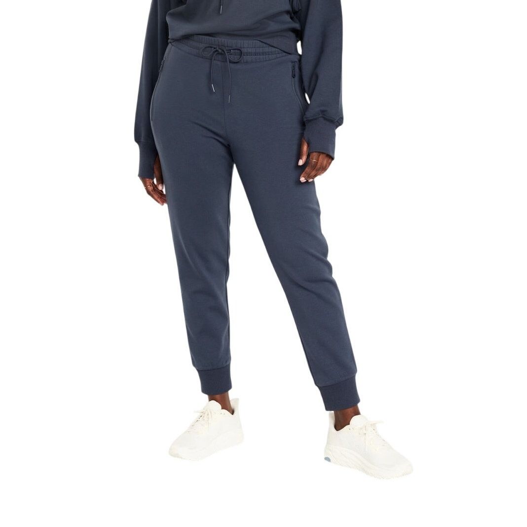 Old Navy Half Zip Bounce Fleece Pullover with joggers Size medium Size 30" / US 8 / IT 44 - 1 Thumbnail