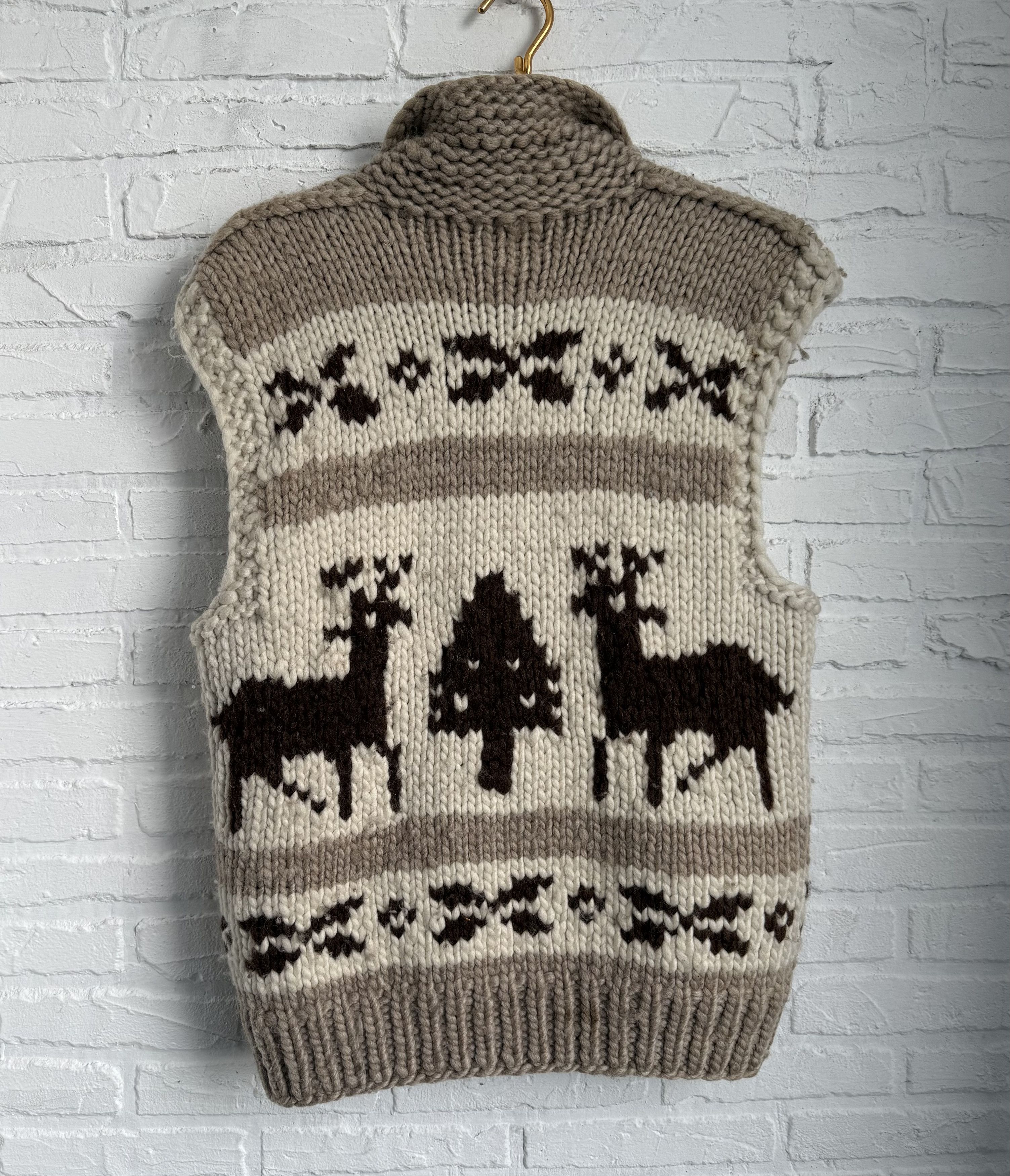 Vintage Vintage KISITAU wool hand knit vest Size US M / EU 48-50 / 2 - 12 Thumbnail