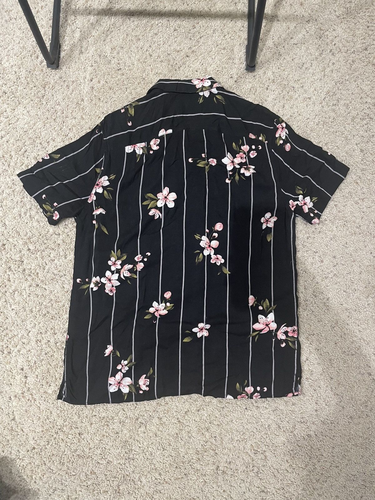 Hollister Hollister men’s floral button up Sz M Size US M / EU 48-50 / 2 - 2 Thumbnail