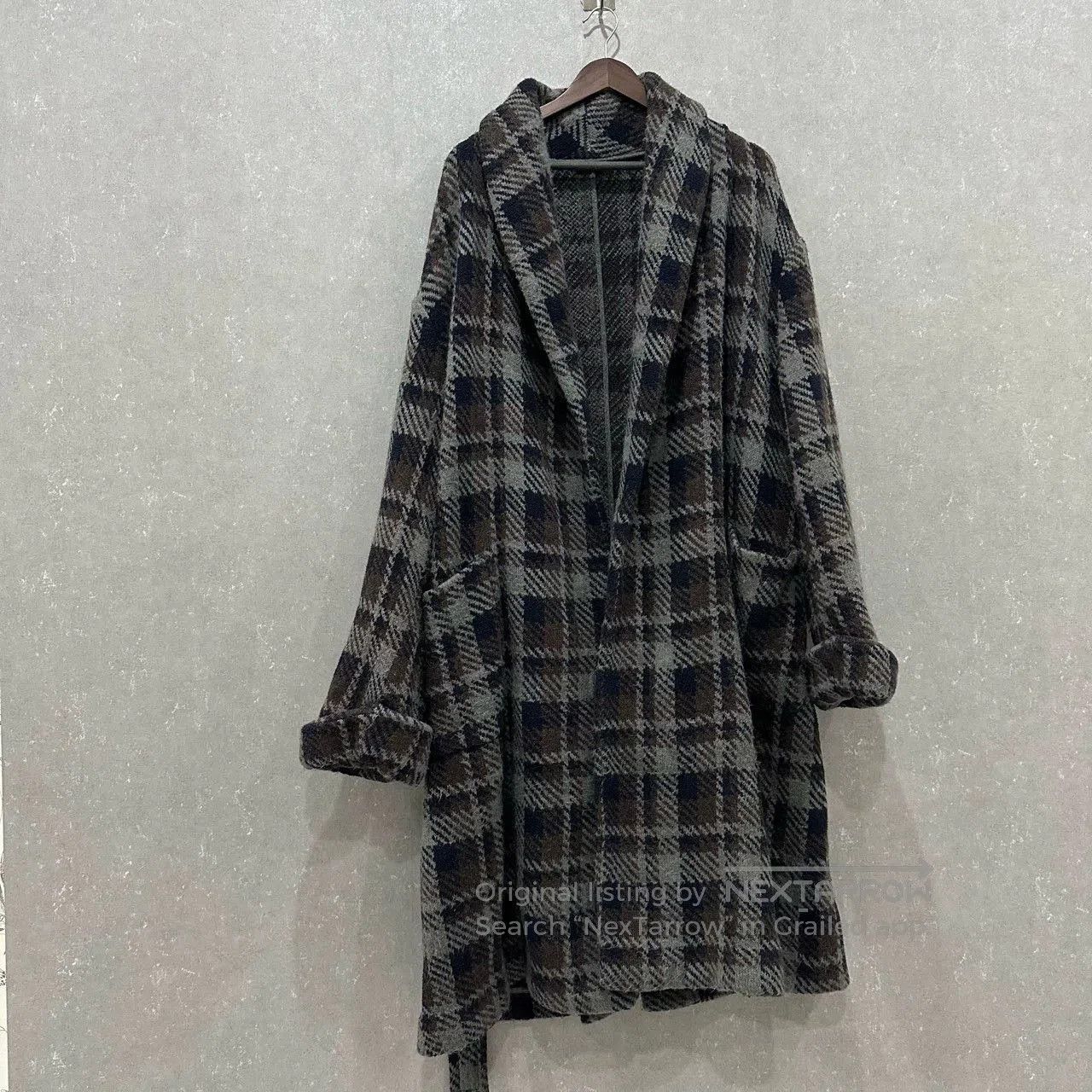 Fendi Fendi Plaid Long V-Neck Coat. Size US XL / EU 56 / 4 - 1 Thumbnail