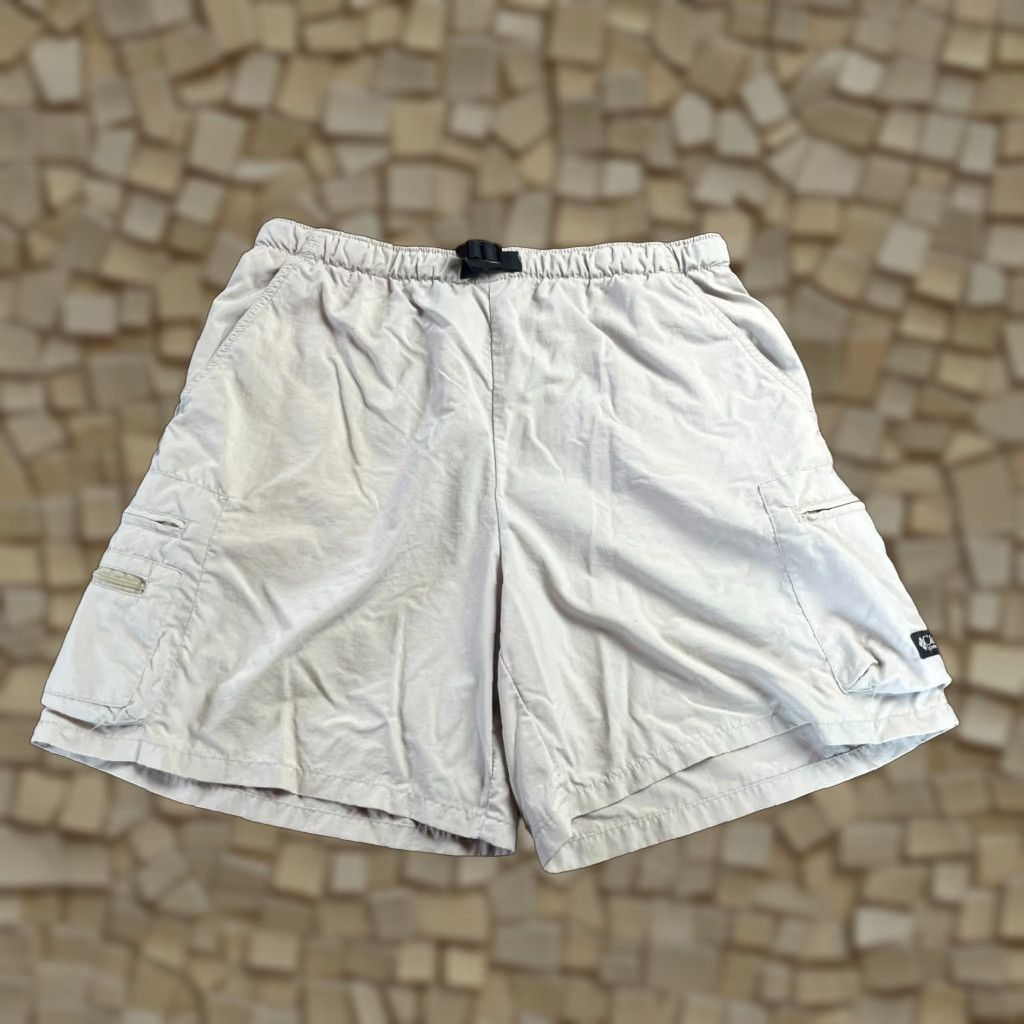 Vintage Columbia Shorts Women's Medium Tan Fishing/Hiking Cargo Pockets Size 32" / US 10 / IT 46 - 1 Thumbnail