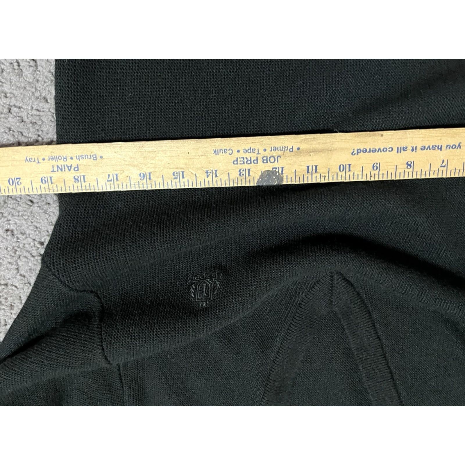 Izod VINTAGE IZOD Sweater Shirt Mens V-Neck Pullover Knit Black M Size Regular Knit Cotton All Seasons 80s-90s Golf Mens Size US M / EU 48-50 / 2 - 5 Thumbnail