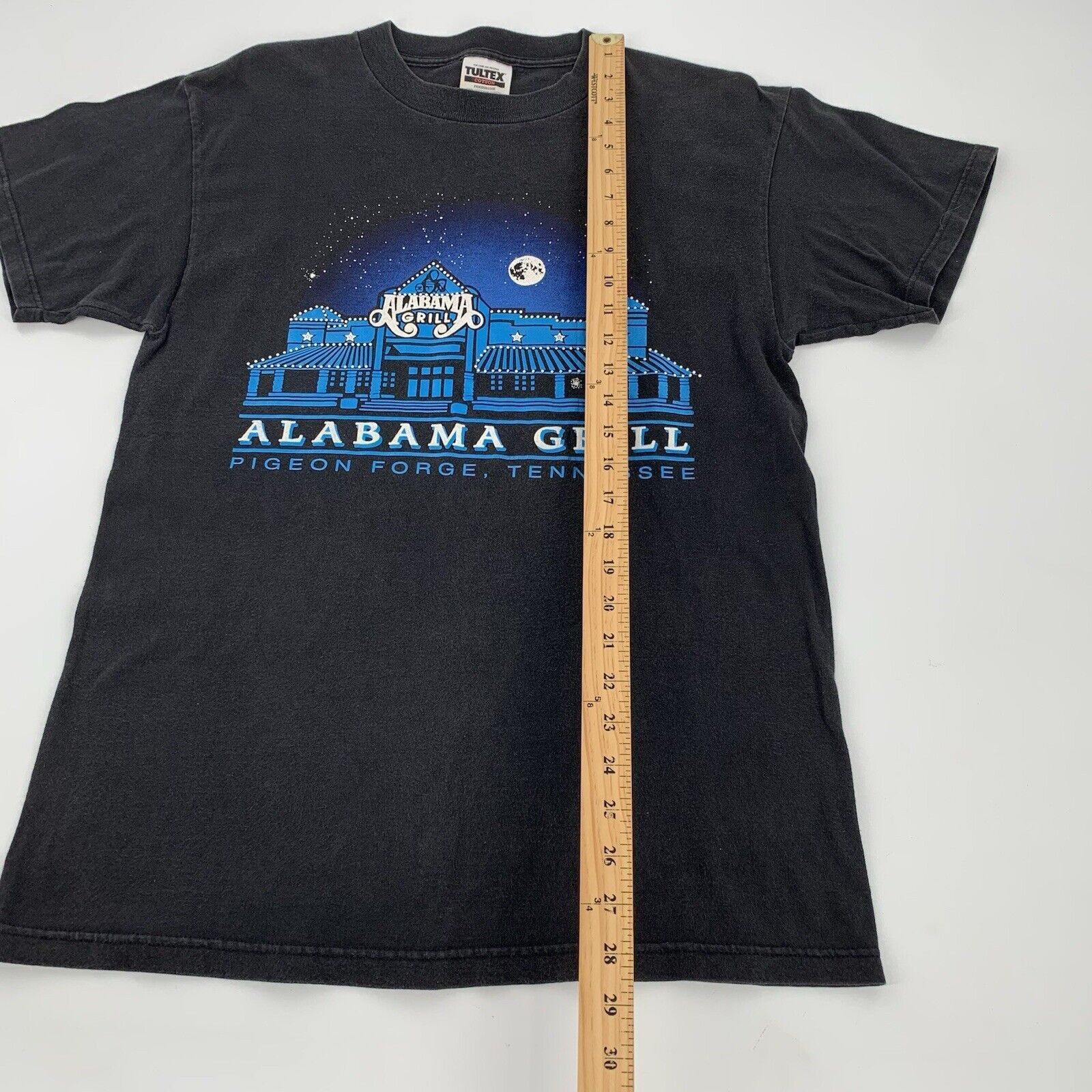 Tultex × Vintage Vintage 1990s Alabama Grill Short Sleeve T-Shirt Faded Size US M / EU 48-50 / 2 - 5 Thumbnail