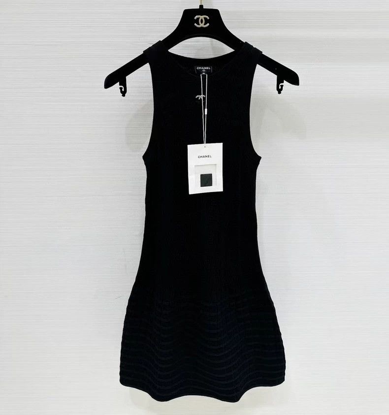 Chanel 25p cc black vest dress vest skirt