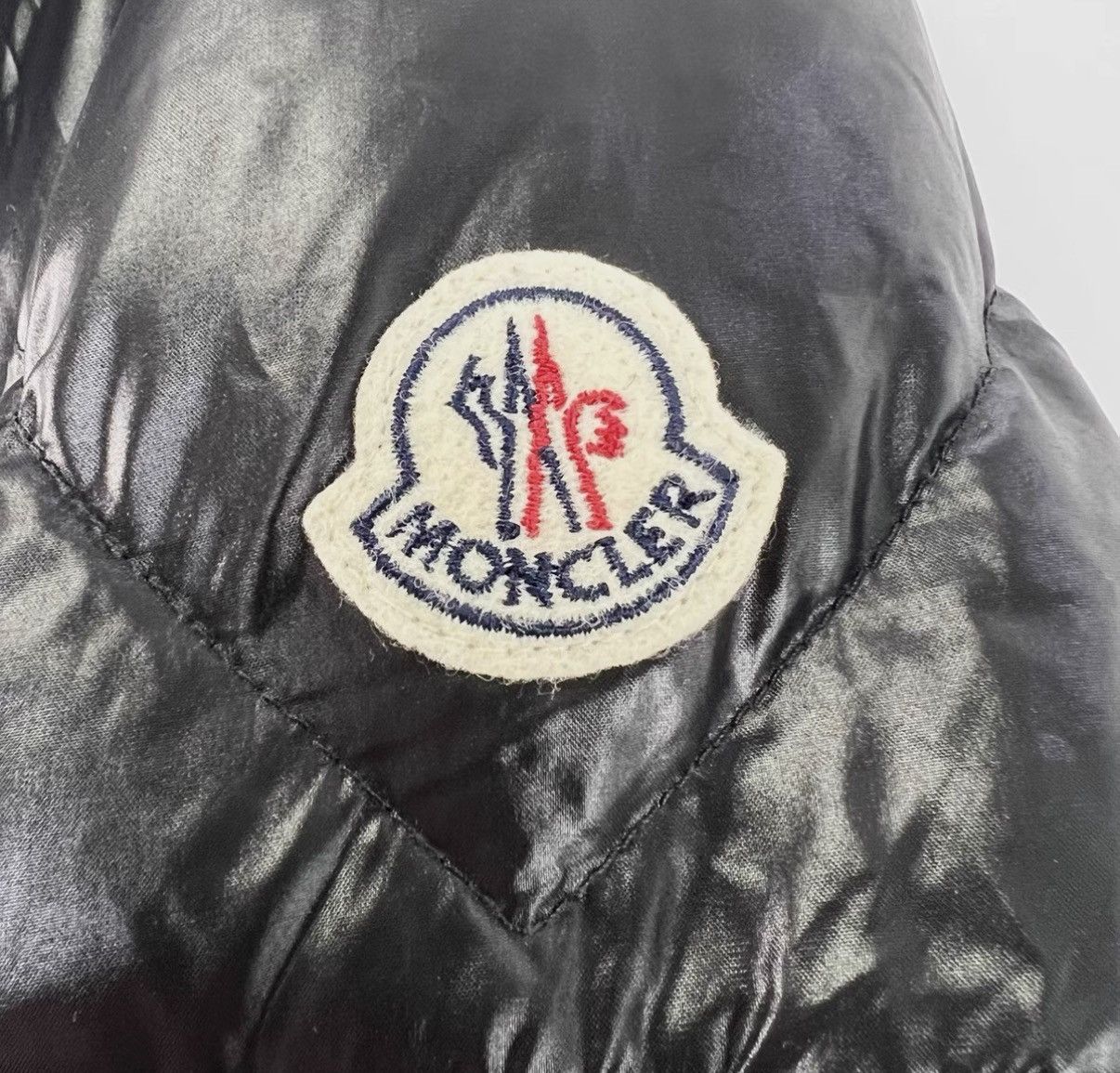 Moncler Moncler black shiny detachable hood logo down jacket K12 Size M / US 6-8 / IT 42-44 - 5 Thumbnail