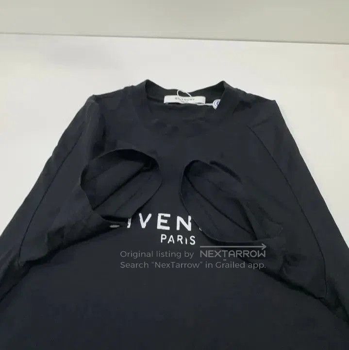 Givenchy Givenchy Solid Cracked Logo Crew Neck Short-Sleeve T-Shirt. Size US XXS / EU 40 - 7 Thumbnail