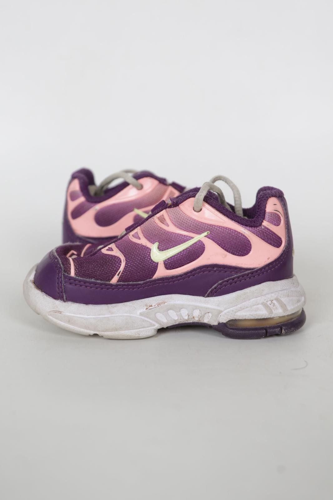 Nike 2018' Nike Air Max Low-Top Sneakers Size US 4 / IT 34 - 5 Thumbnail