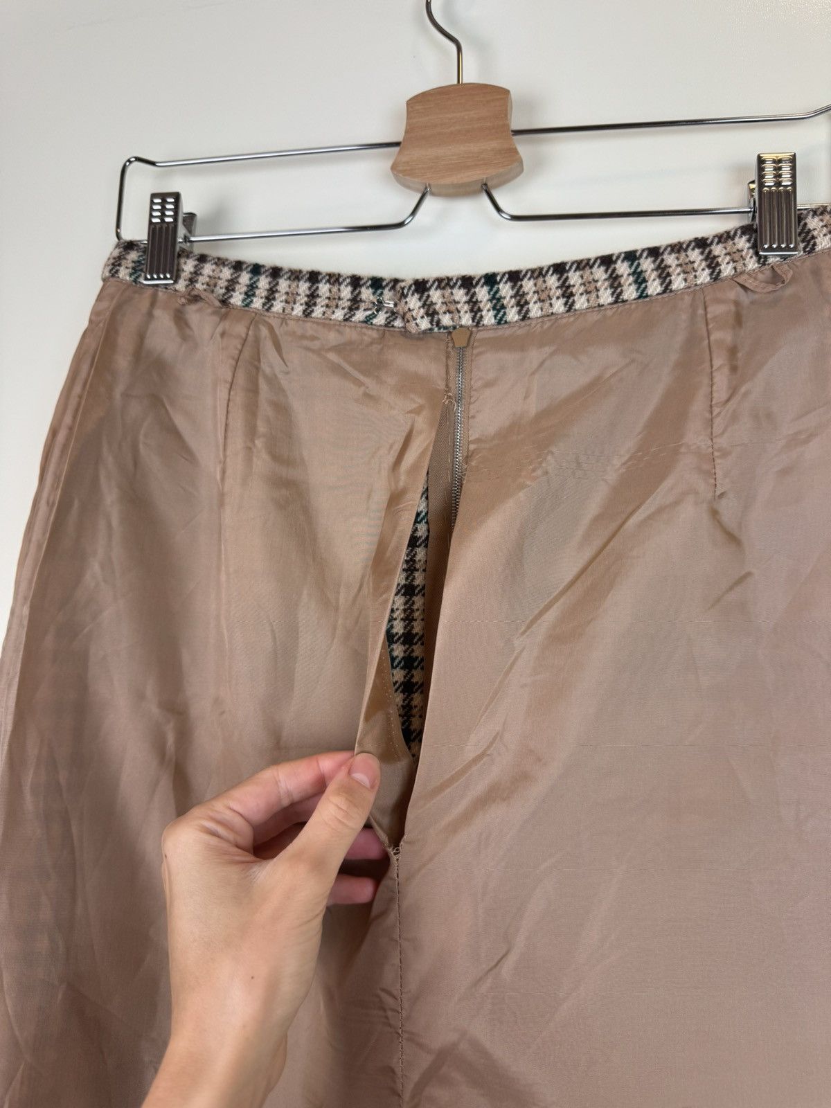 Ballantyne Ballantyne vintage wool houdthtooth skirt mid Burberry style Size 27" / US 4 / IT 40 - 14 Thumbnail