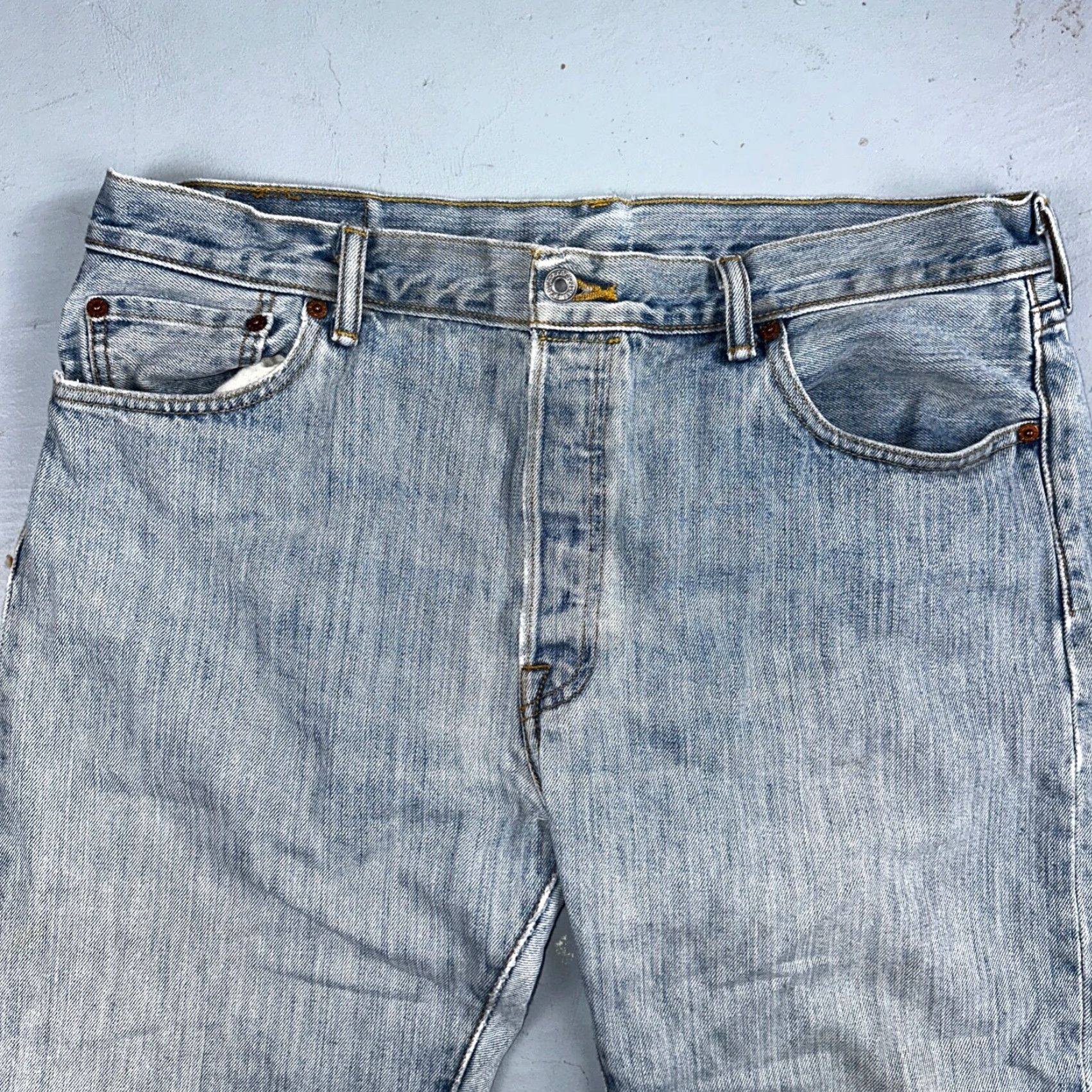 Levi's Levi's 501 Levi's Jeans 501 Vintage Y2K Straight Leg Jeans 36x30 Light Blue 90s Mens Men's Regular Denim Cotton Jeans Button Levis 501 Series Blues Size US 36 / EU 52 - 2 Thumbnail