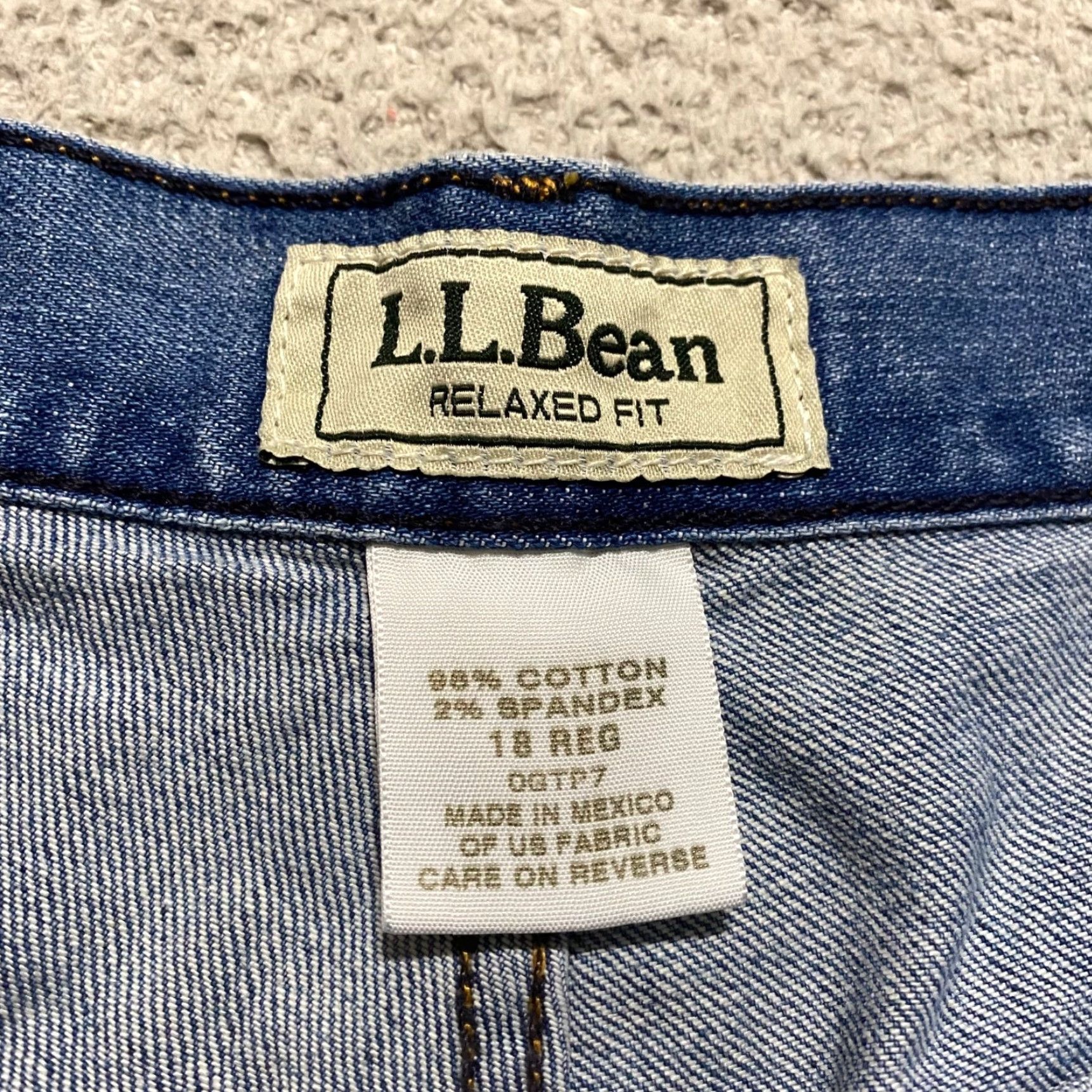 Vintage L.L. Beans Womens sz 18 Jeans Blue Denim Medium Wash Relaxed Straight High Rise Size 25" / US 0 / IT 36 - 3 Thumbnail