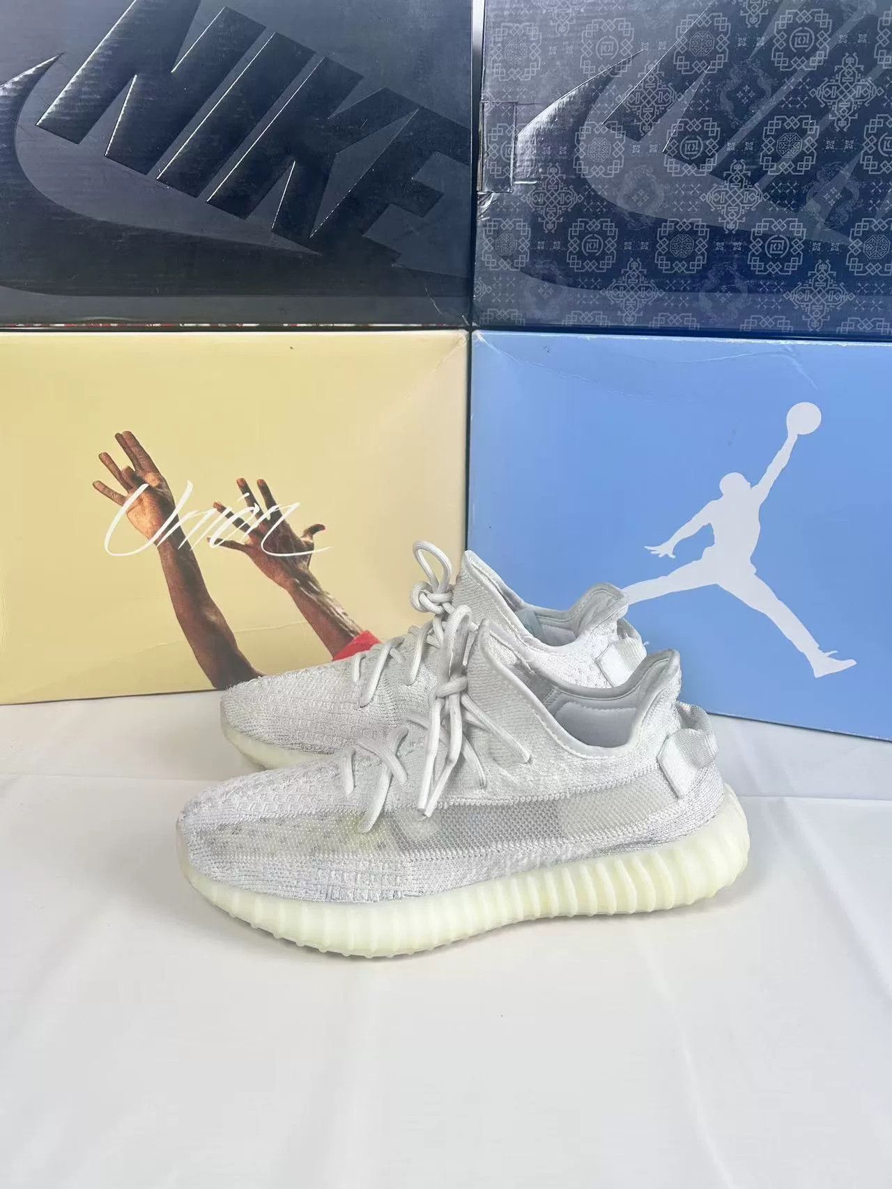 Yeezy Yeezy Lowtop Sneakers 39 Men Size US 6.5 / EU 39-40 - 1 Thumbnail