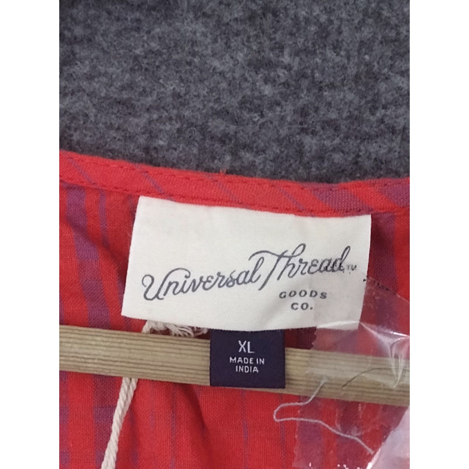 Vintage Universal Thread Red Short Ruffle Cap Sleeve V-Neck Crop Top XL Women Shirt Crop Top Red XS-XL Size XL / US 12-14 / IT 48-50 - 5 Thumbnail