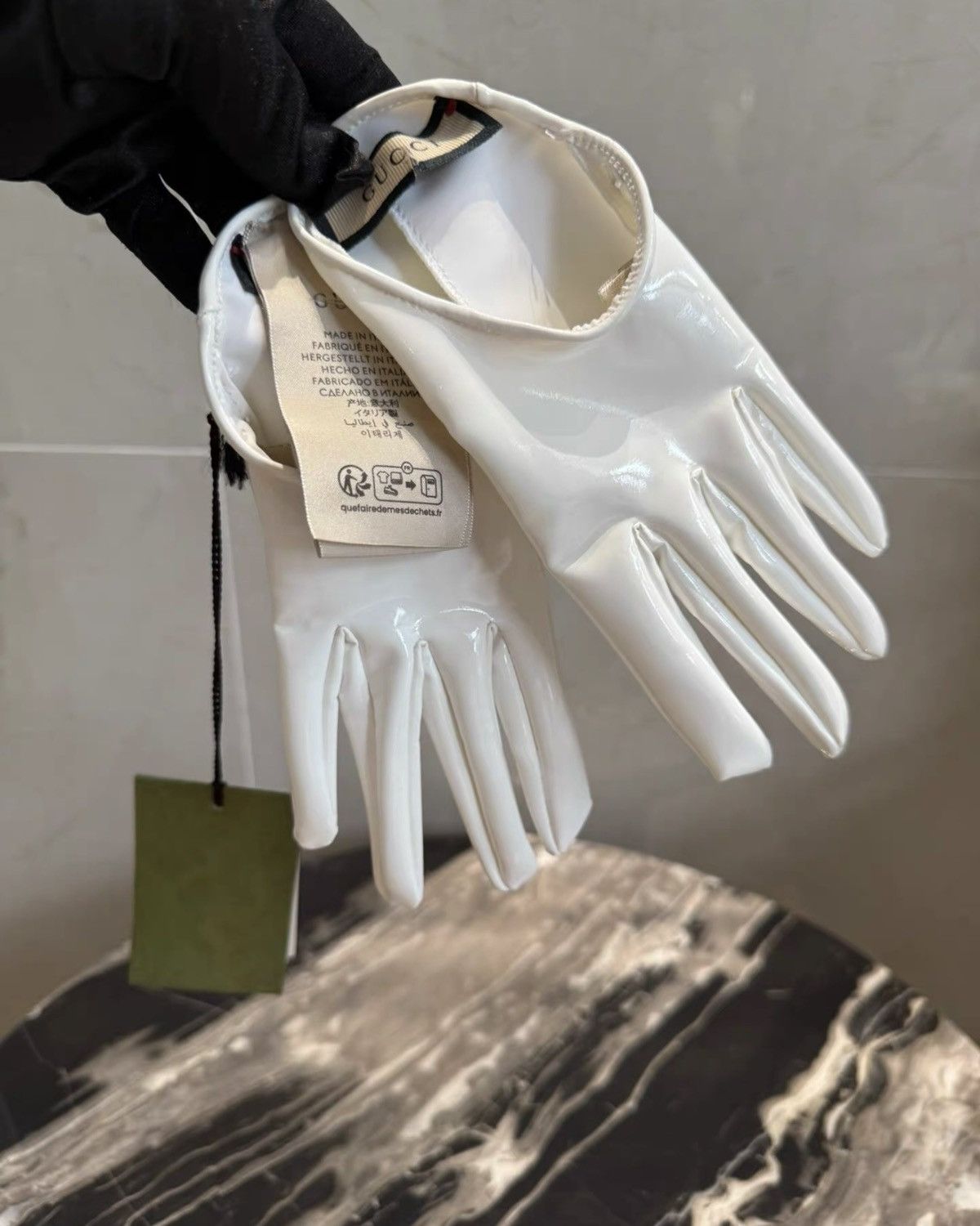 Gucci Shiny lycra gloves in black Size ONE SIZE - 1 Thumbnail
