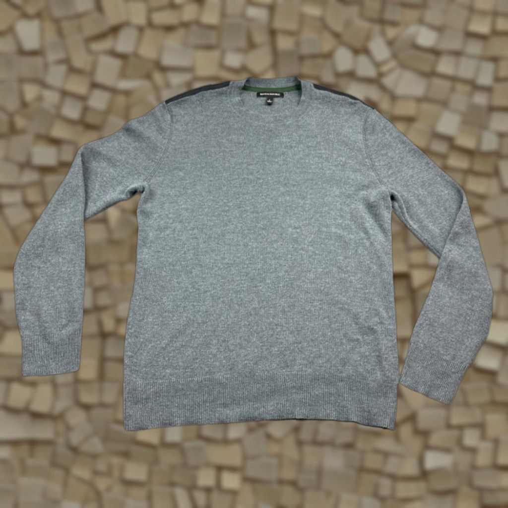 Banana Republic Banana Republic Sweater Adult MEDIUM Gray Merino Wool Blend Pullover Crew Neck Knit's Solid Color Long Sleeve Regular Fit Mens 20x27.500 Size US M / EU 48-50 / 2 - 1 Thumbnail