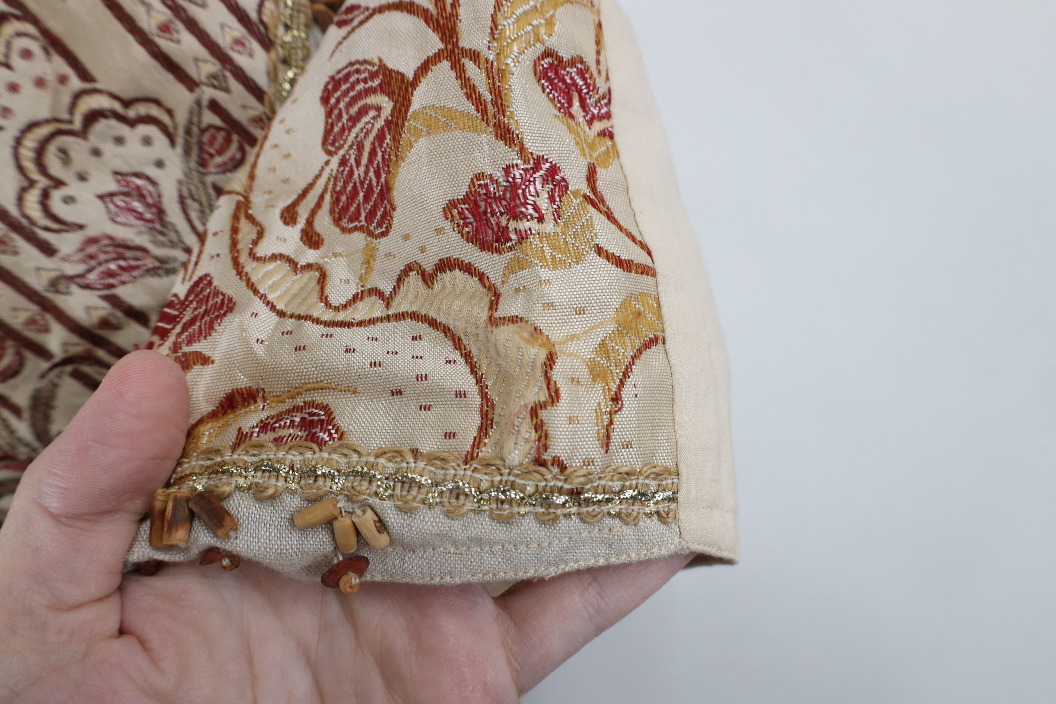 Vintage Vintage 90s Streetwear Tapestry Flower Buckle Back Vest Size XXL / US 16-18 / IT 52-54 - 4 Thumbnail