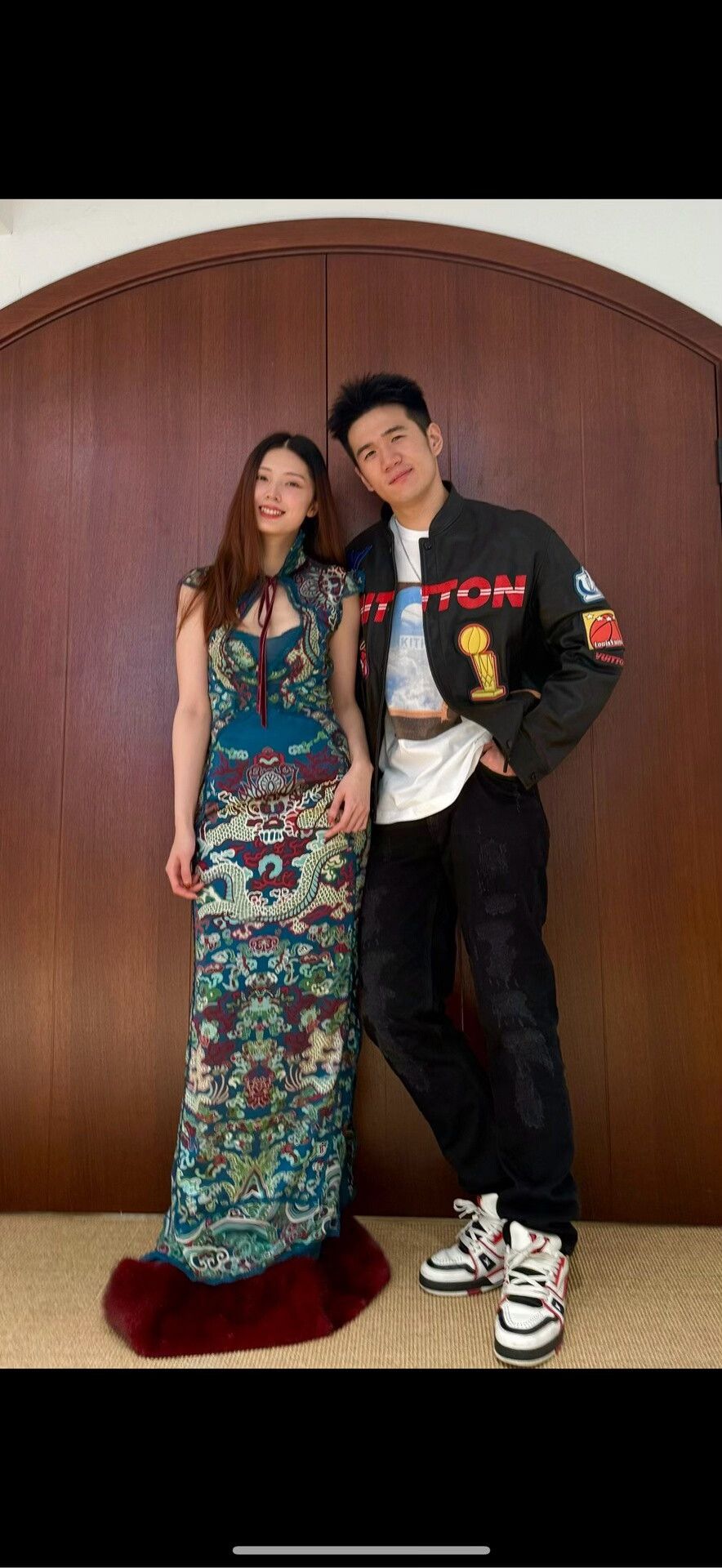 Louis Vuitton louis vuitton x nba embroidered leather baseball jacket Size US L / EU 52-54 / 3 - 7 Thumbnail