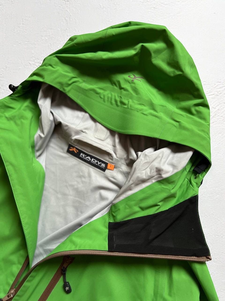 Goretex × Patagonia R’ADYS WINDBREAKER WATERPROOF JACKET OUTDOOR GREEN SWISS Size US L / EU 52-54 / 3 - 7 Thumbnail