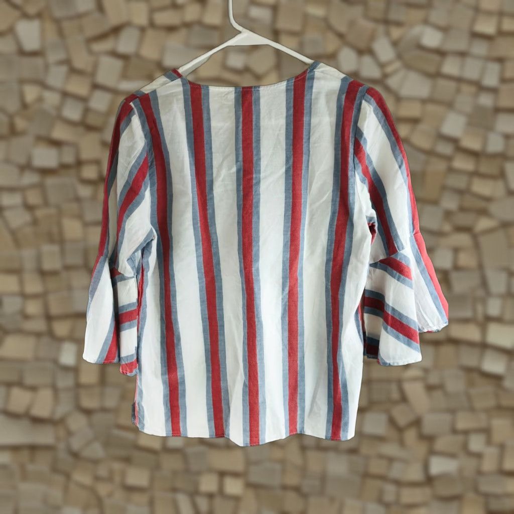 Vintage Jane and Delancy Blouse Women's Size Small White Blue Red Striped V-Neck Shirt Womens Small White Striped V-Neck Jane and Delancy Blouse Size S / US 4 / IT 40 - 1 Thumbnail