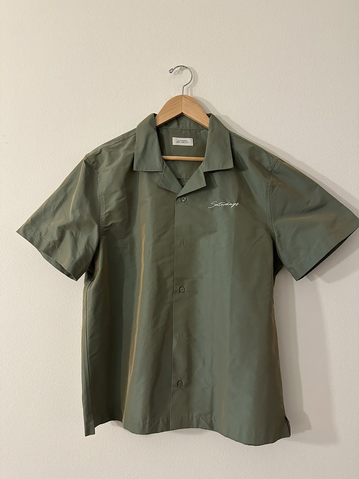 saturdaysシャツiridescent canty ss shirt新品 Saturdays NYC（サタデーズ ニューヨークシティ ）の