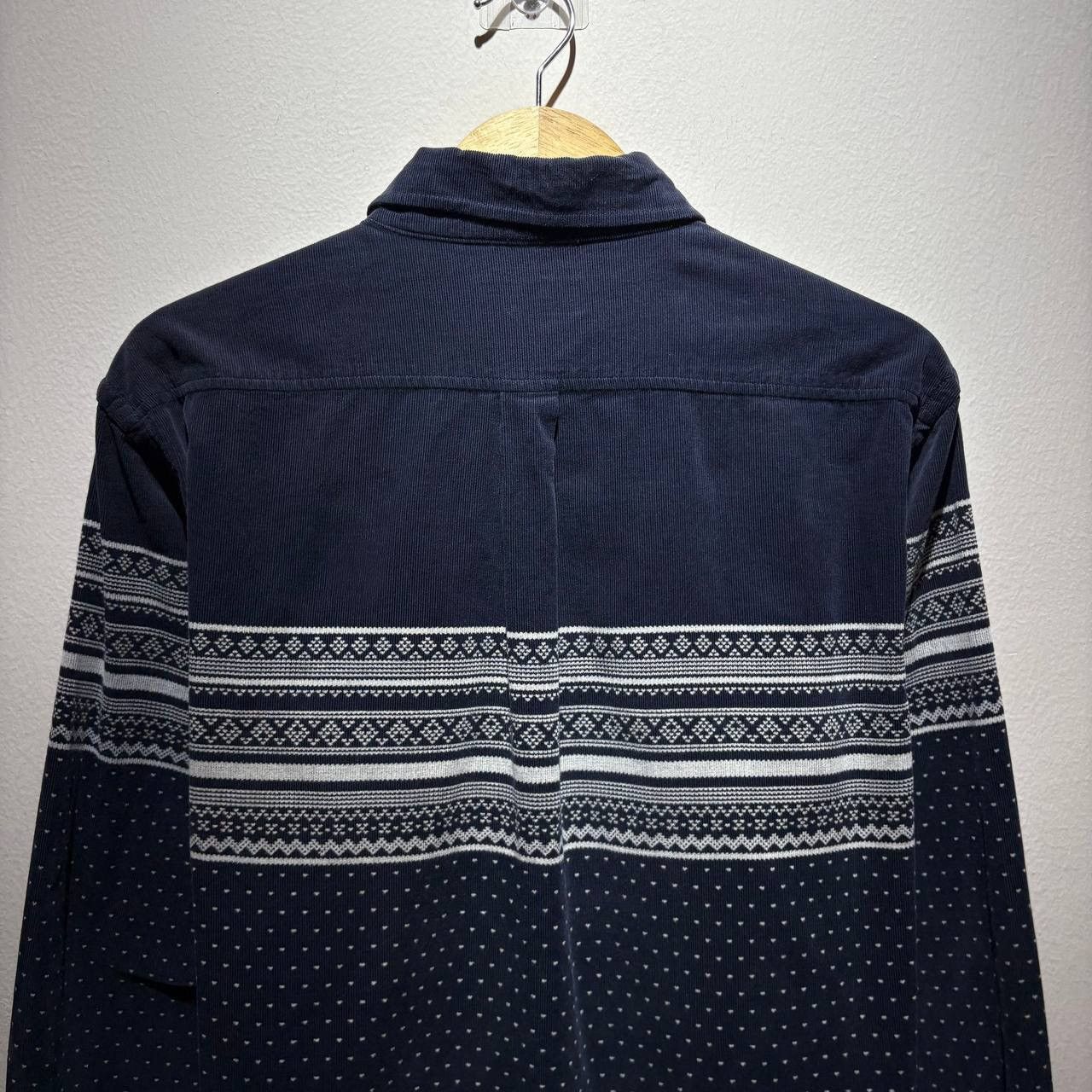 Sergio Tacchini Sergio Tacchini Navy Aztec Pattern Longsleeve Corduroy Shirt Size US XL / EU 56 / 4 - 5 Thumbnail