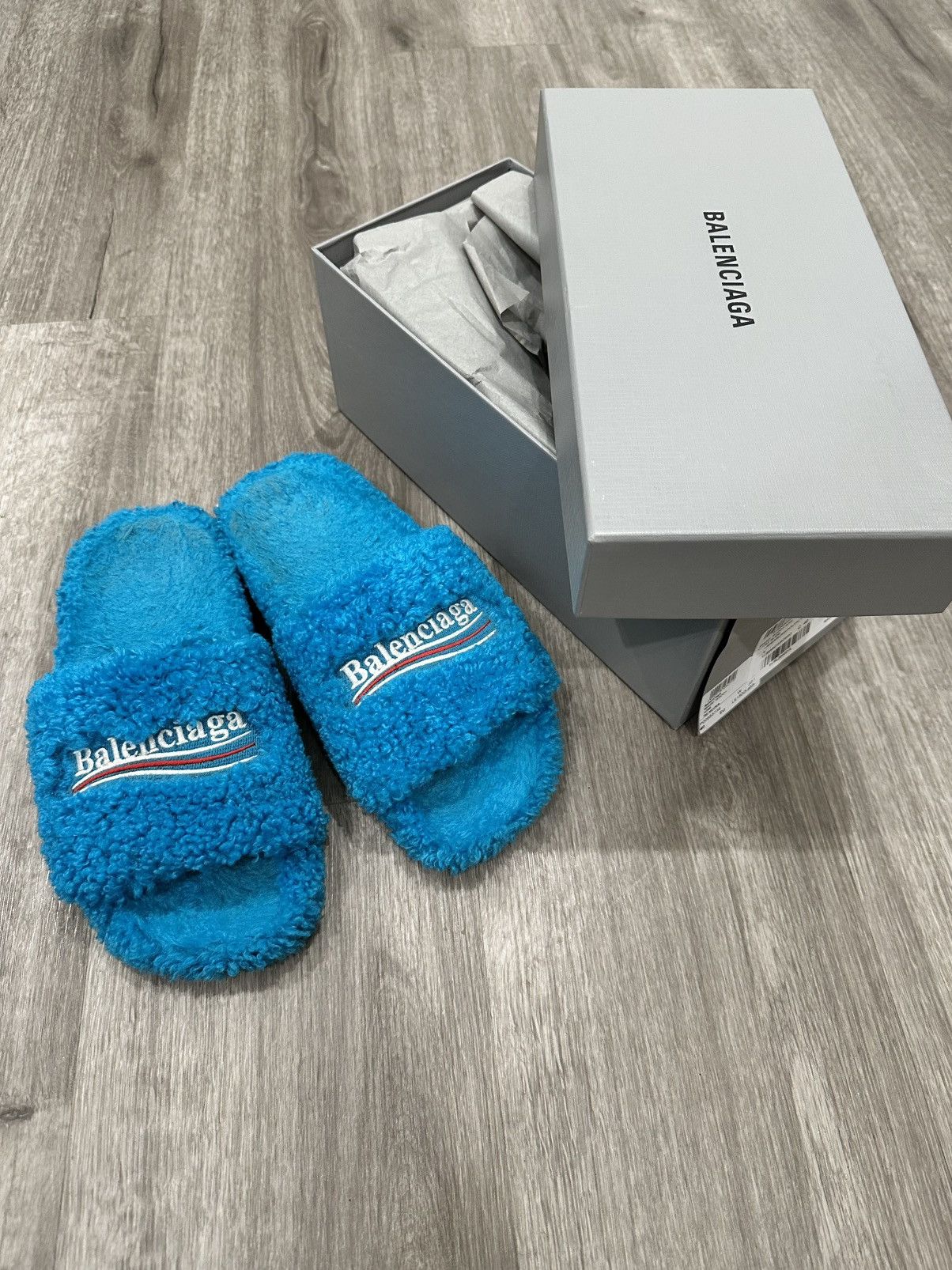 Balenciaga Balenciaga Furry Campaign Slides Cyan / Blue Size US 7.5 / EU 40-41 - 9 Thumbnail