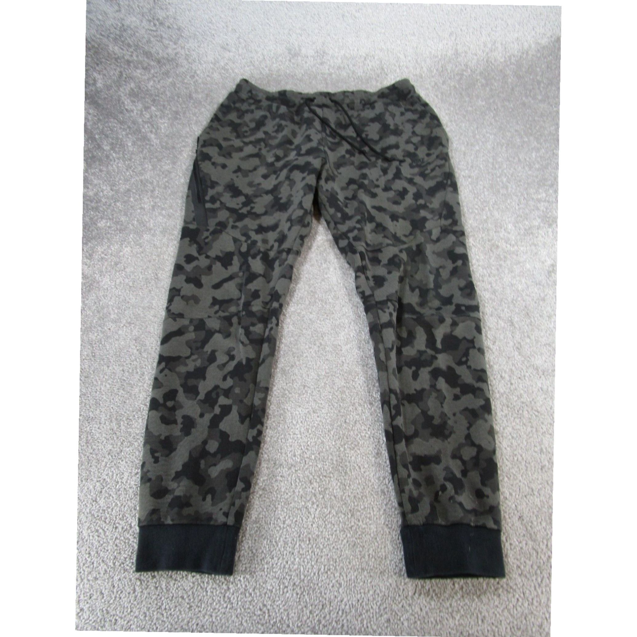Camo joggers mens nike deals