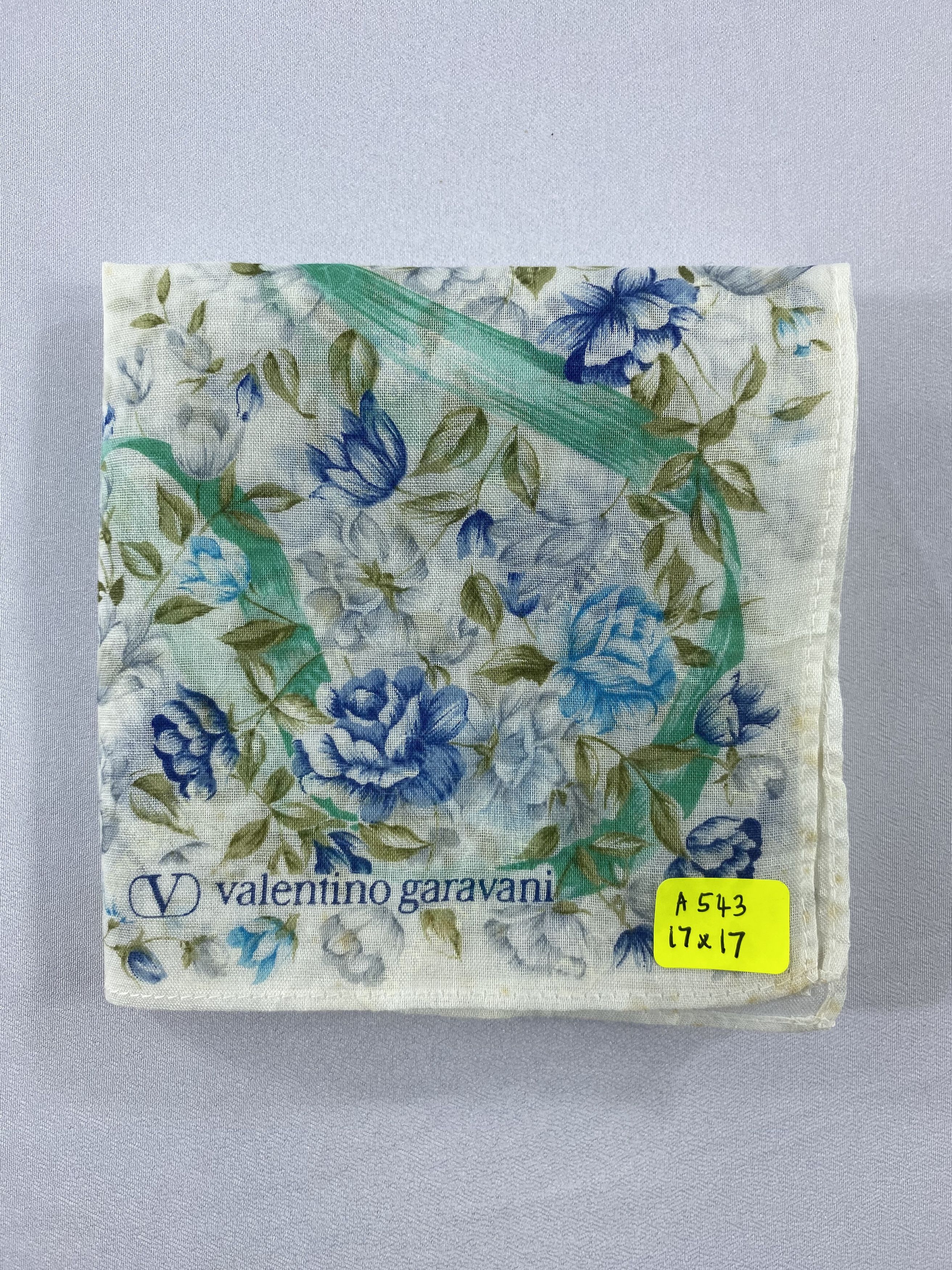 Valentino Valentino Garavani Handkerchief / Bandana / Neckerchief Size ONE SIZE - 6 Thumbnail