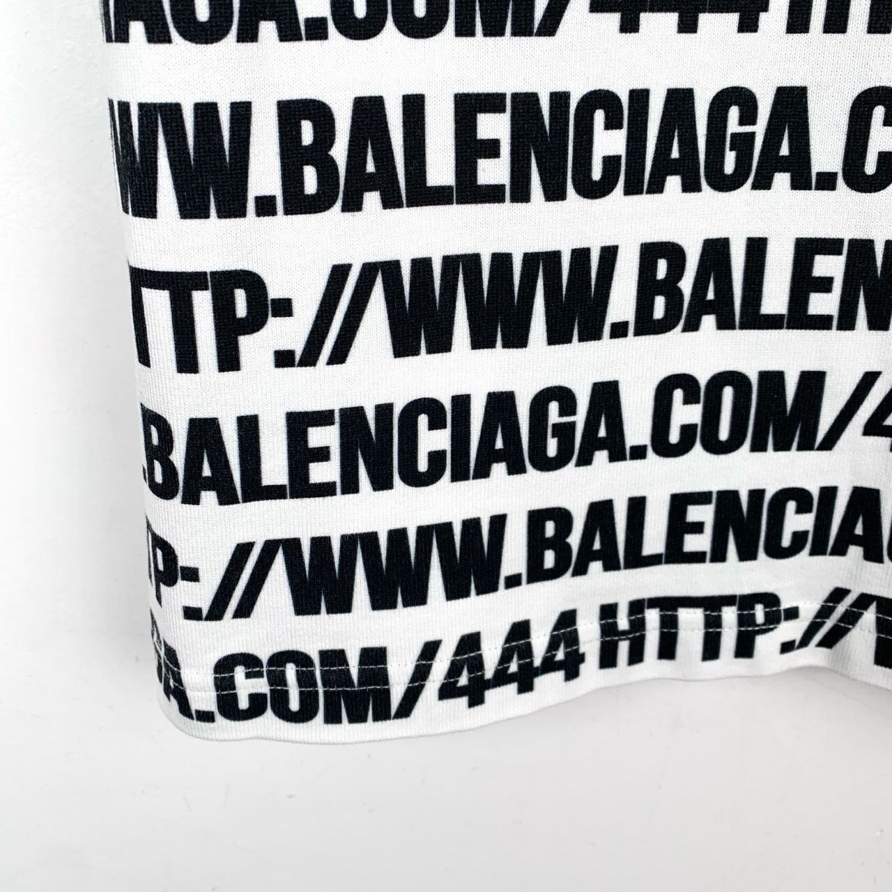 Balenciaga Balenciaga Allover Logo Print White & Black Cotton T-Shirt X Size US XS / EU 42 / 0 - 4 Thumbnail