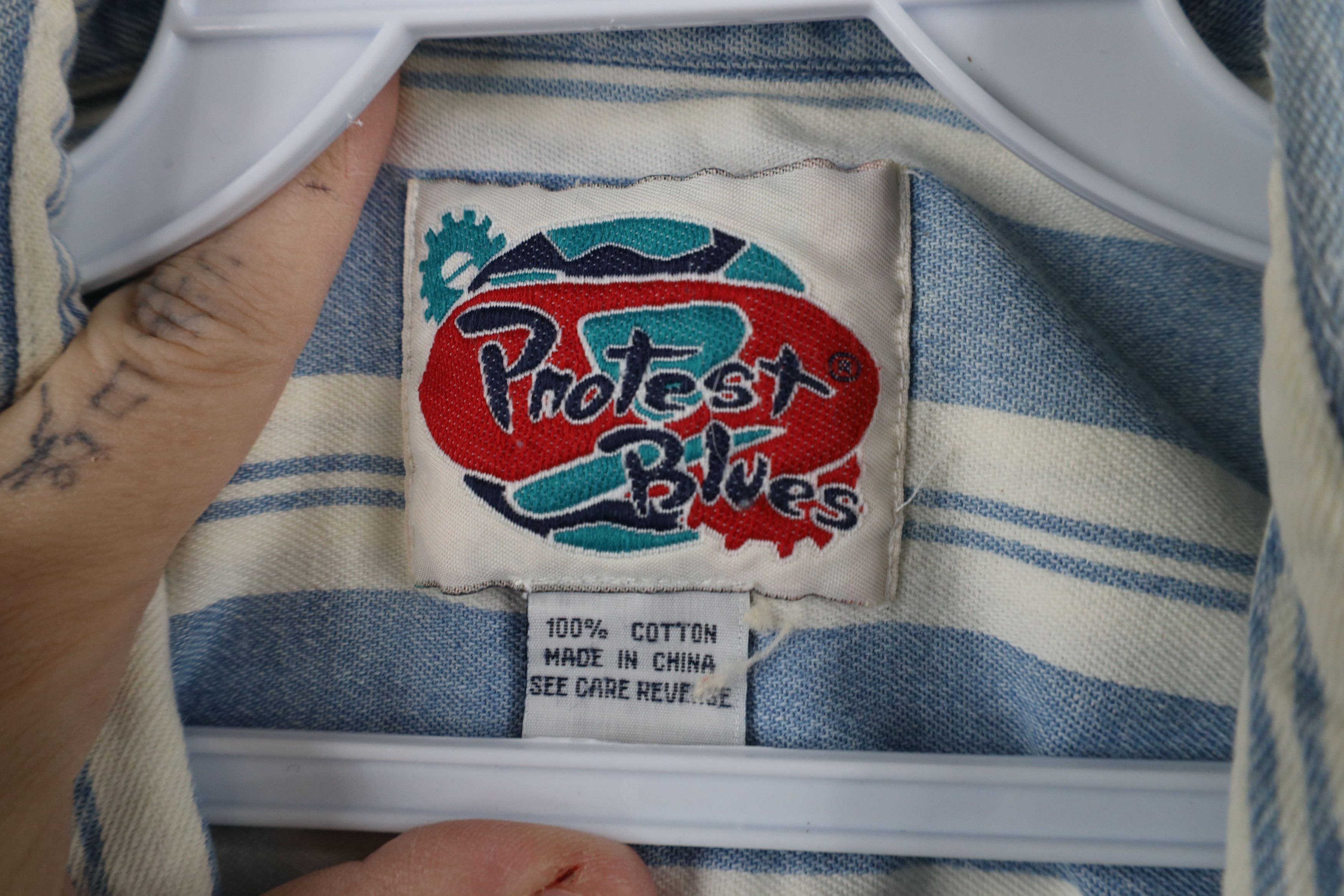 Vintage Vintage 90s Streetwear Baggy Fit Short Sleeve Button Shirt Size US L / EU 52-54 / 3 - 10 Thumbnail