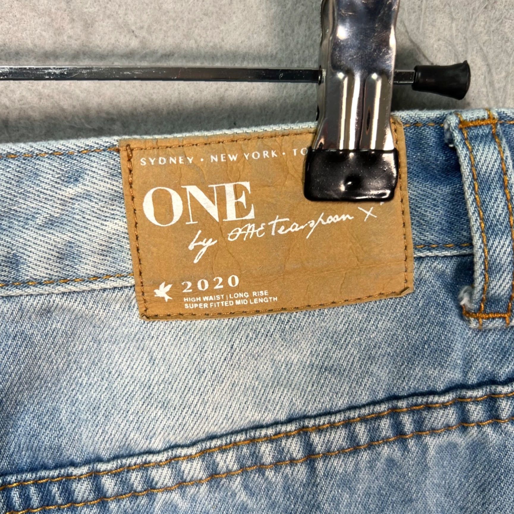 Vintage One Teaspoon Womens Skirt Denim Knee Length Distressed Blue 22 High Rise Frayed Edges Straight & Pencil Vintage Size 40" / US 18 - 3 Thumbnail