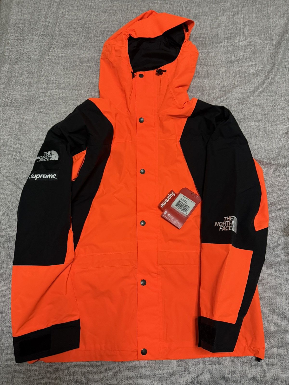 Supreme × The North Face Supreme tnf the north face 16fw orange mountain light Jacket Size US M / EU 48-50 / 2 - 1 Thumbnail