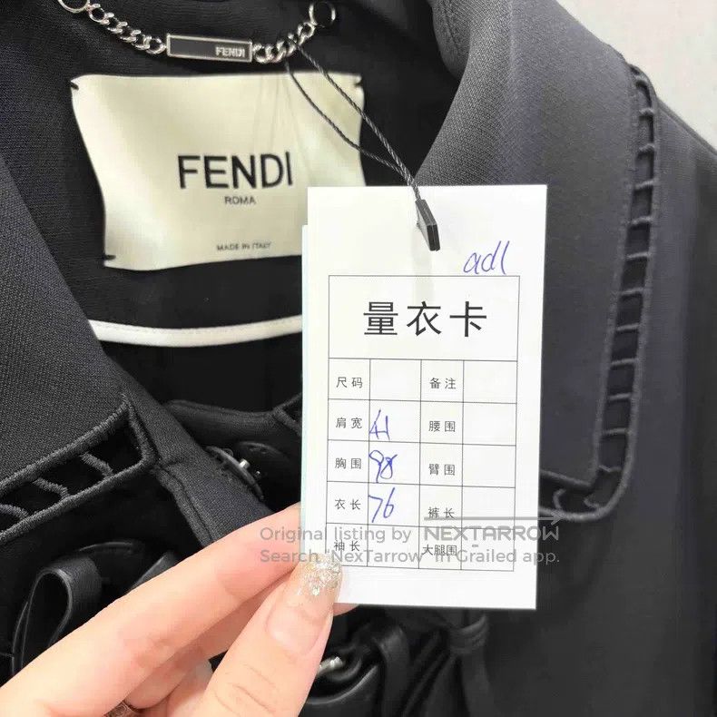 Fendi Fendi Woolen Coat with Leather Buttons Size S / US 4 / IT 40 - 4 Thumbnail