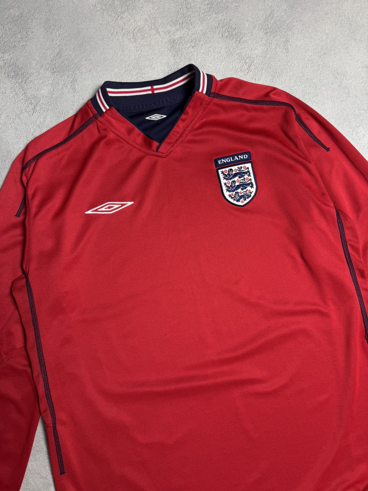 Umbro England 2002/04 Home Shirt Soccer Jersey Long Sleeve Umbro Size US L / EU 52-54 / 3 - 5 Thumbnail